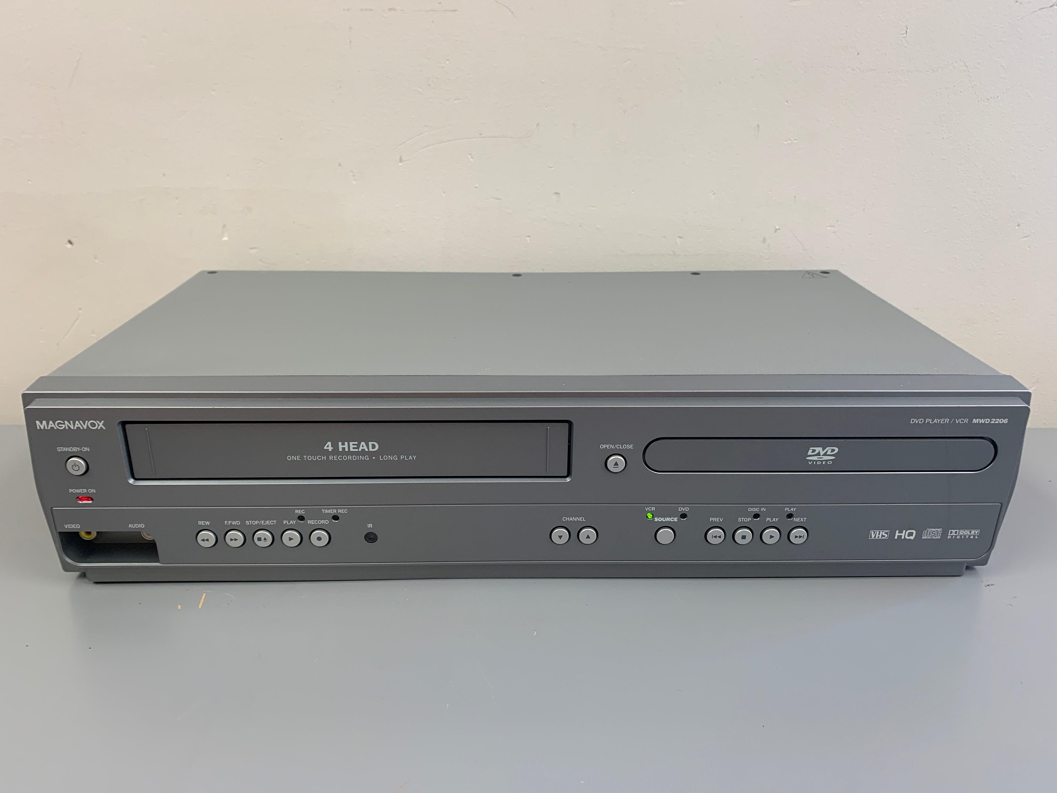 Magnavox VCR/DVD Combo Recordable shops DVD MWD2206