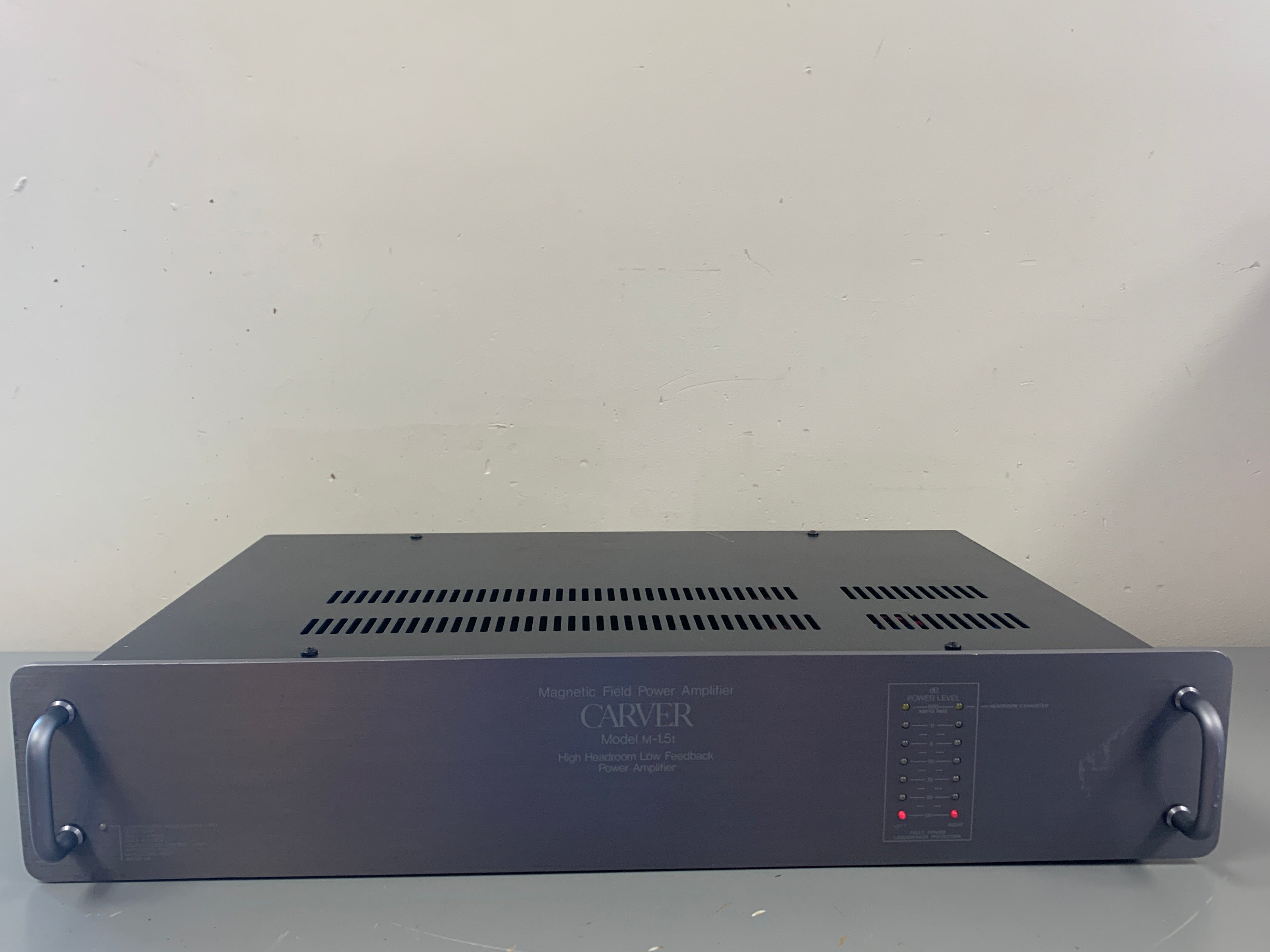 Vintaage Carver Model M-0.5t Power offers Amplifier