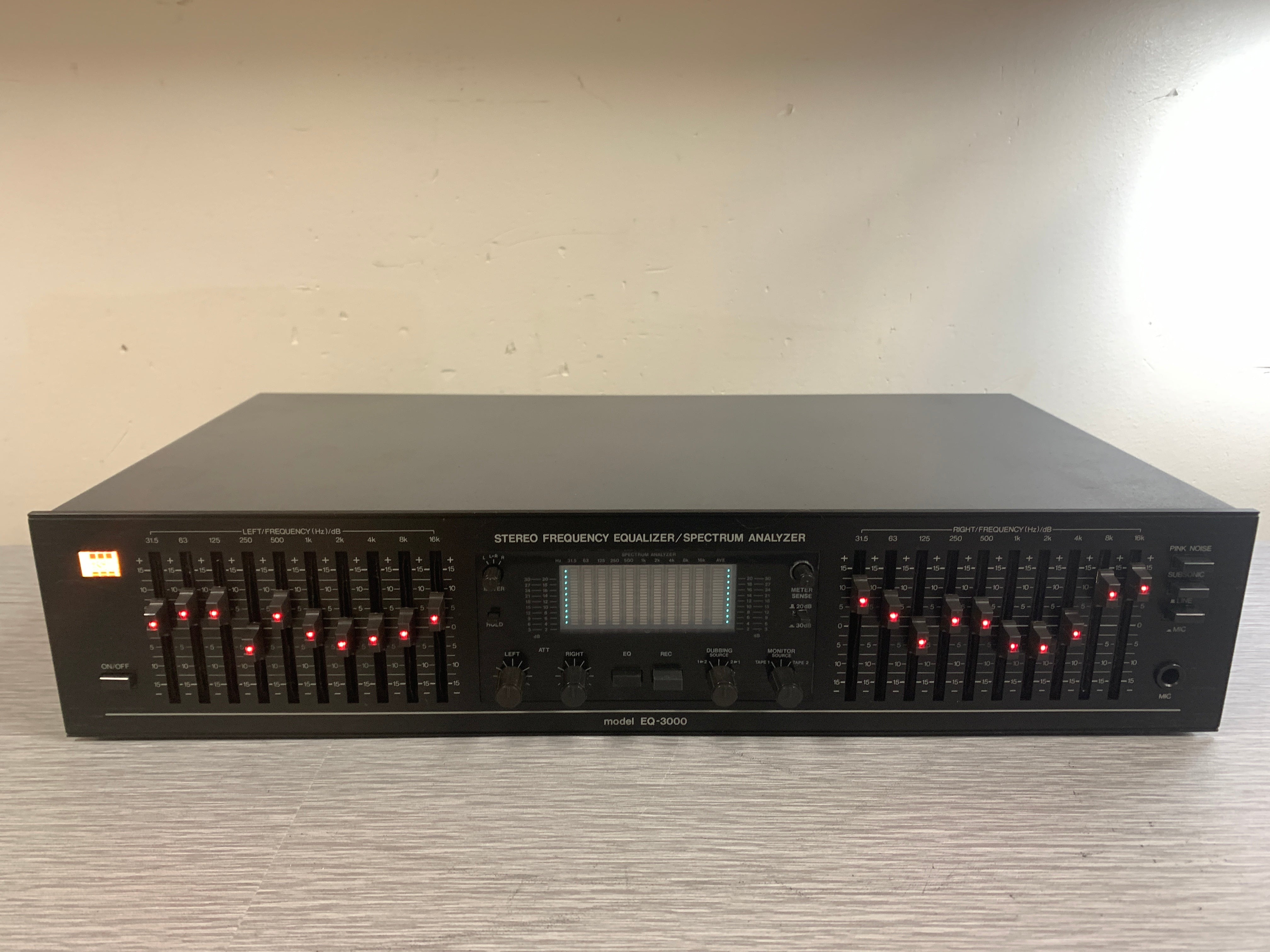 BSR EQ-3000 10 Band Home Audio retailer Stereo Equalizer & Spectrum Analyzer w/ Manual