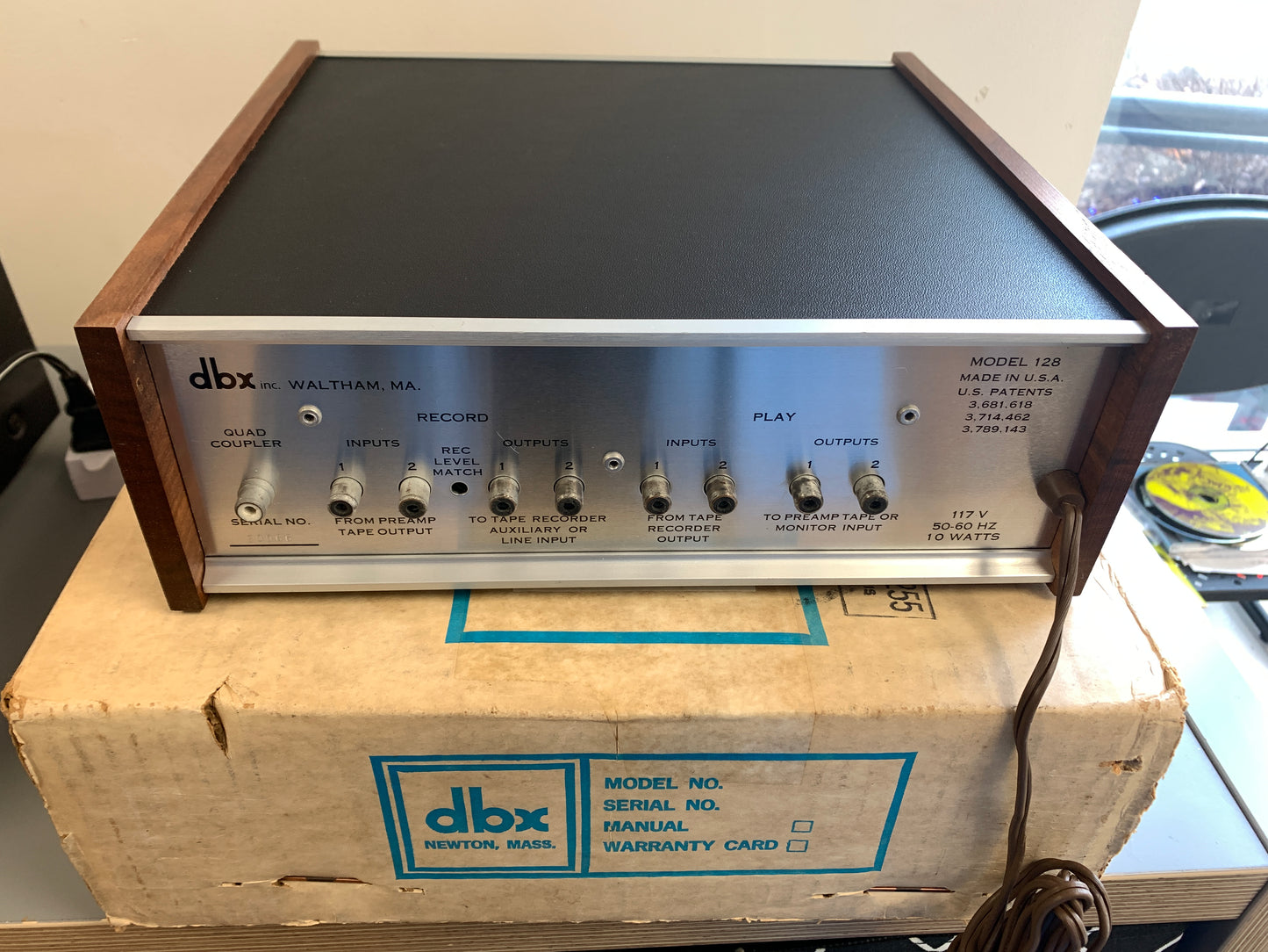 DBX 128 ii Enhancer Noise Reduction System * box