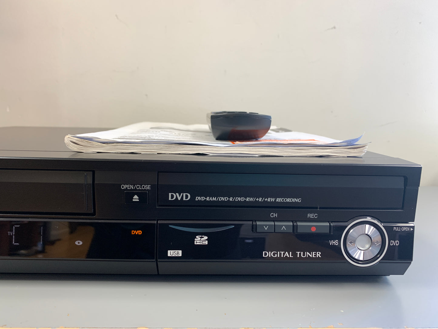 Panasonic DMR-EZ48V VHS Player DVD Recorder * remote * Manual * Mint