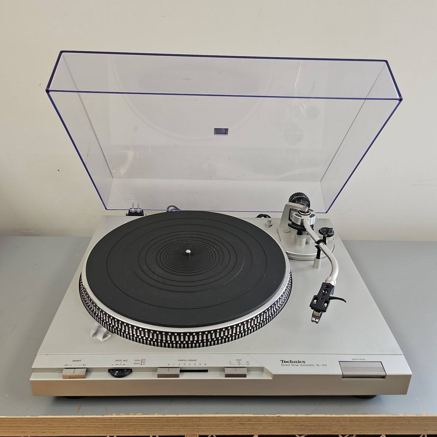 Technics SL-D5 Turntable