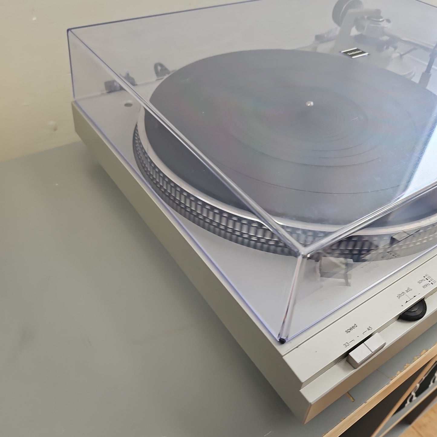 Technics SL-D5 Turntable