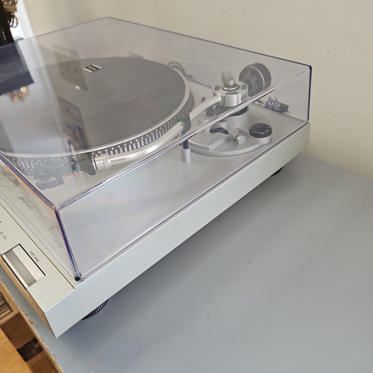 Technics SL-D5 Turntable