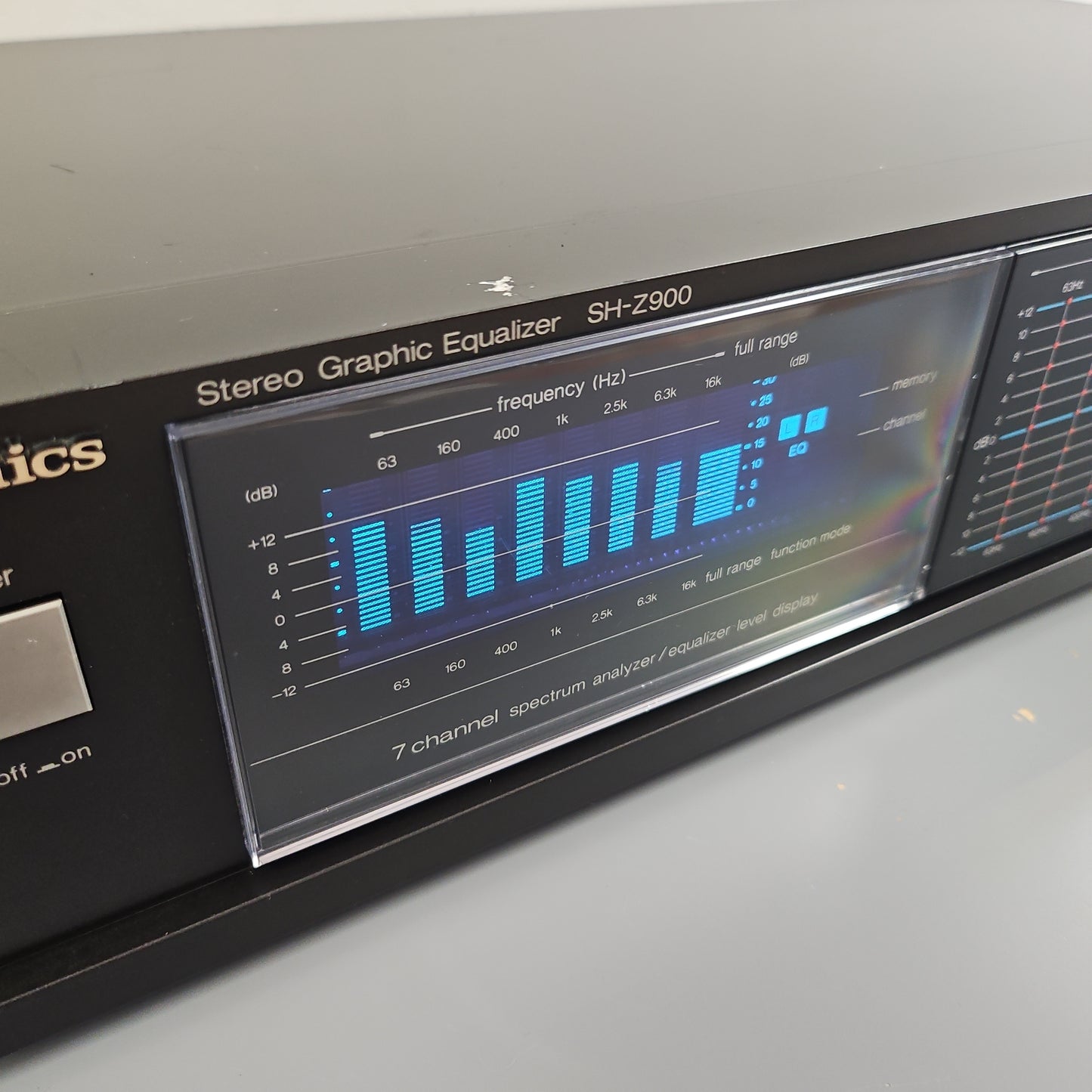 Technics SH-Z900 Graphic Equalizer with Spectrum Analyzer