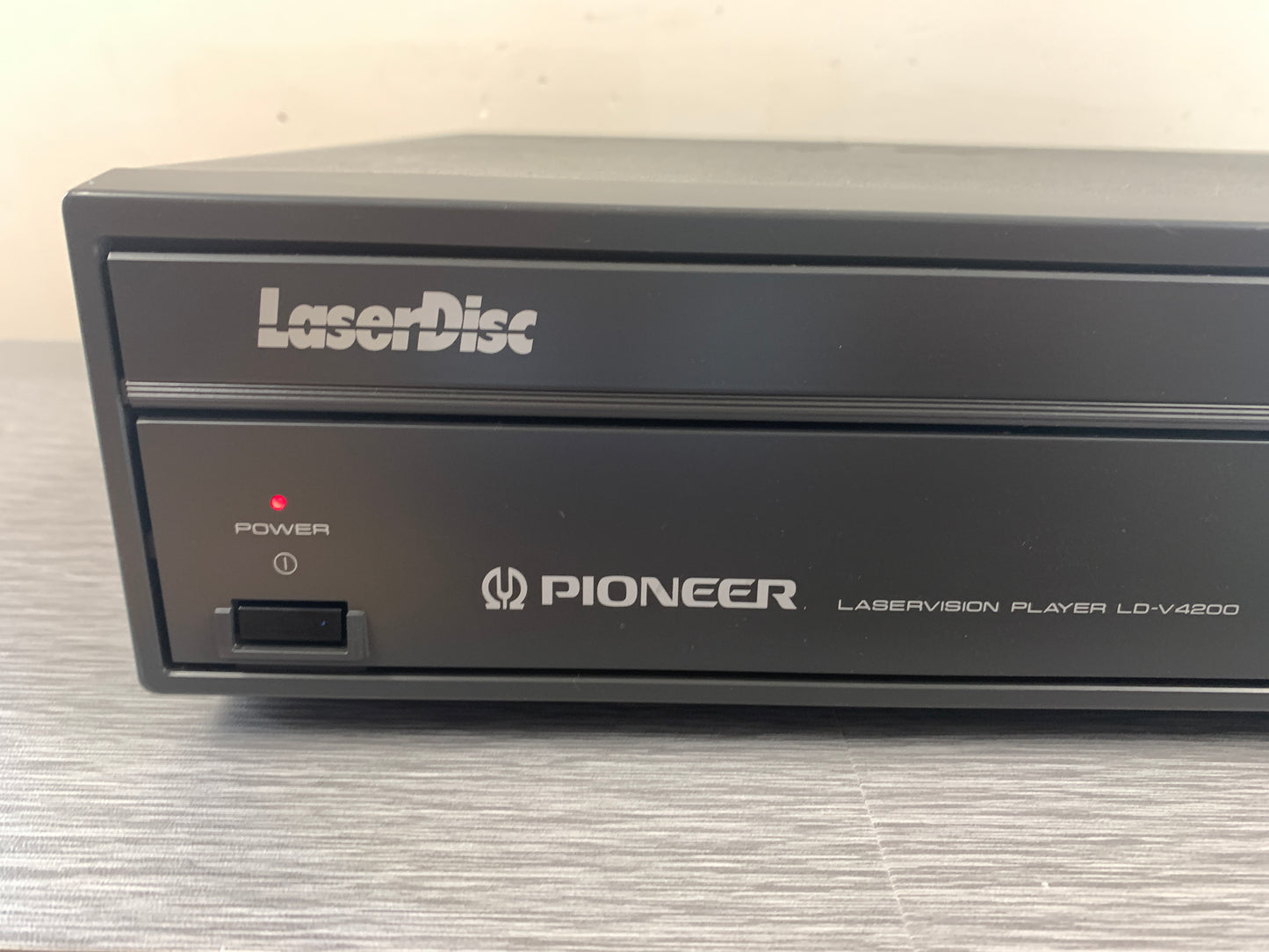 Pioneer LD-V 4200 Laserdisc Player