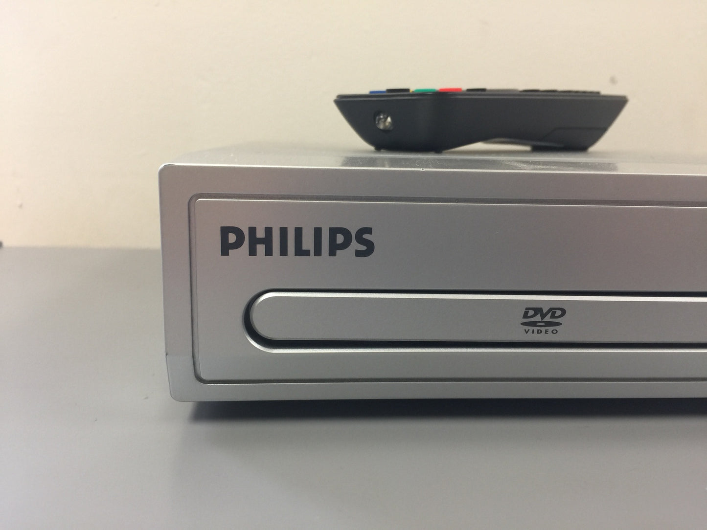 Philips DVP 1013 DVD Player w/remote