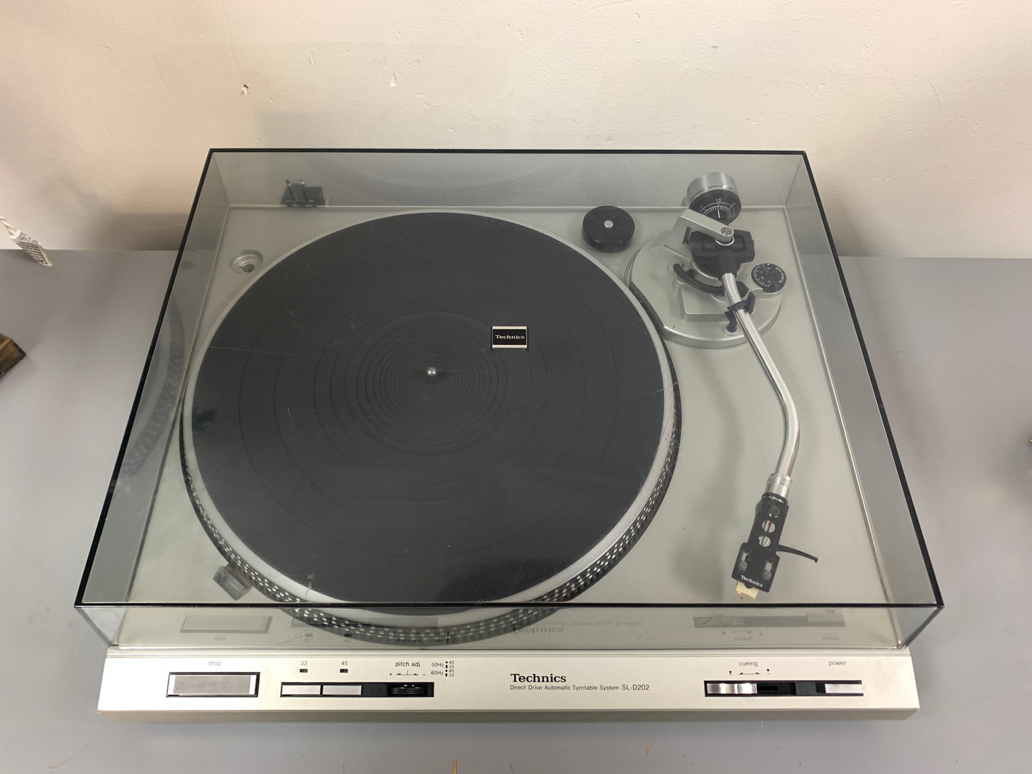 Technics SL-D202 Direct Drive Turntable