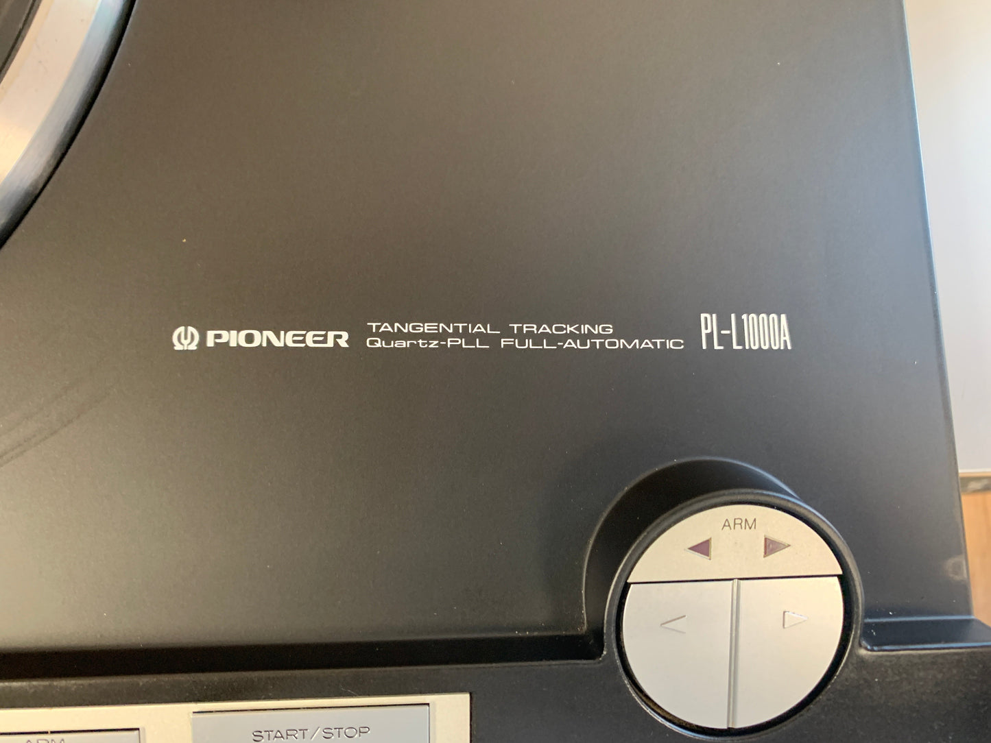 Pioneer PL-L1000A Turntable