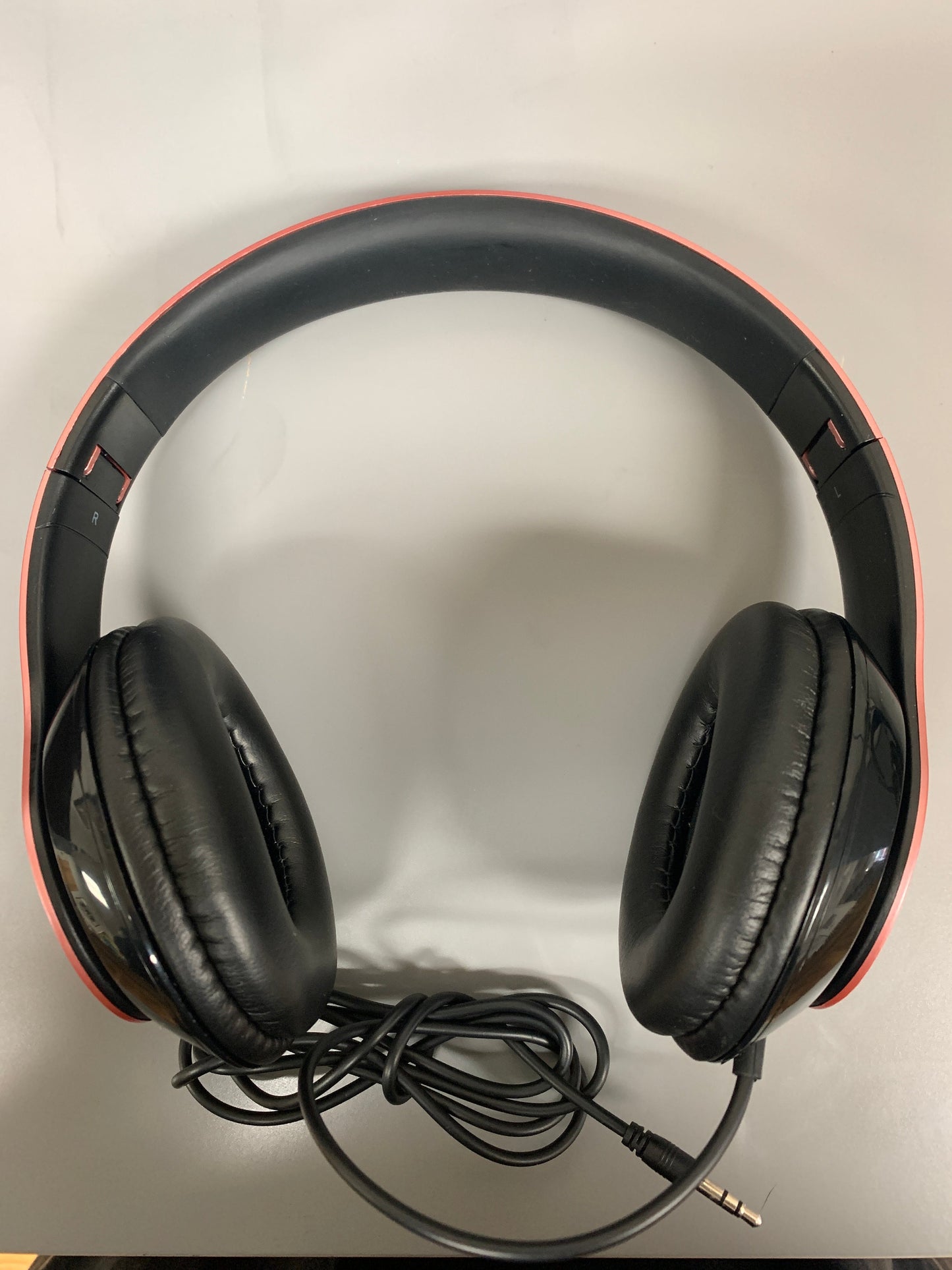 Headphones ( no brand )