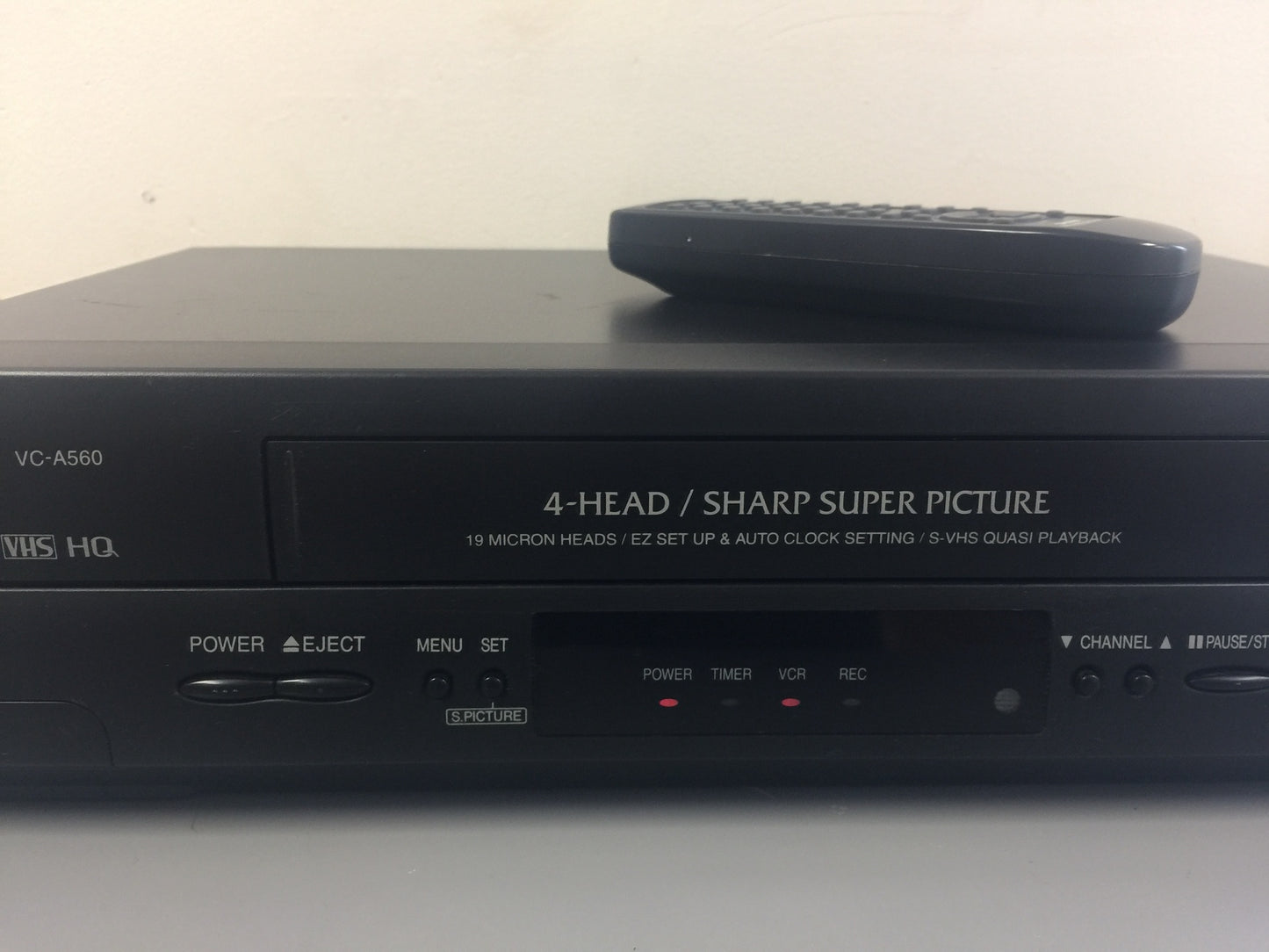 Sharp VCA560 VHS Recorder w/remote