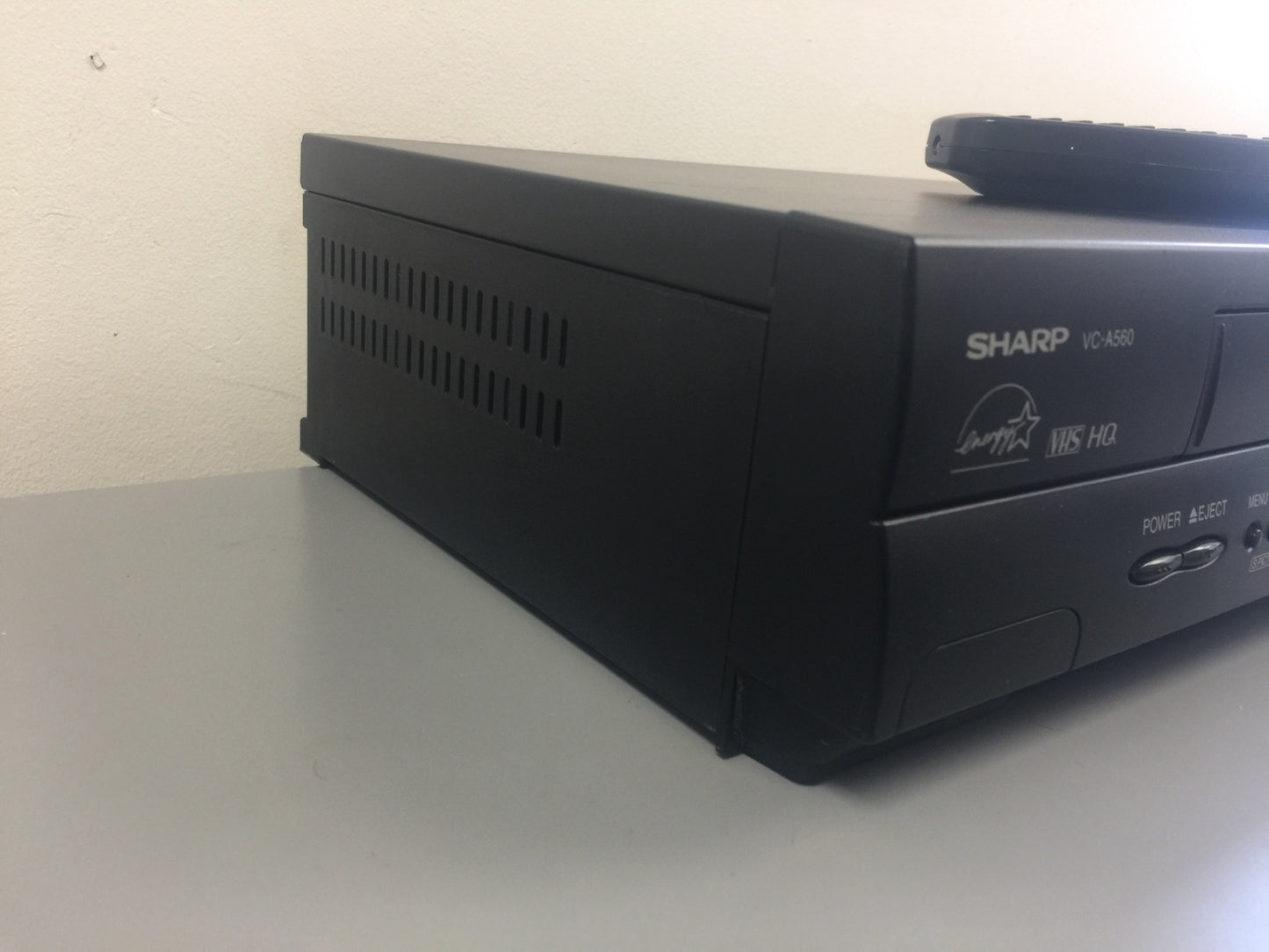 Sharp VCA560 VHS Recorder w/remote