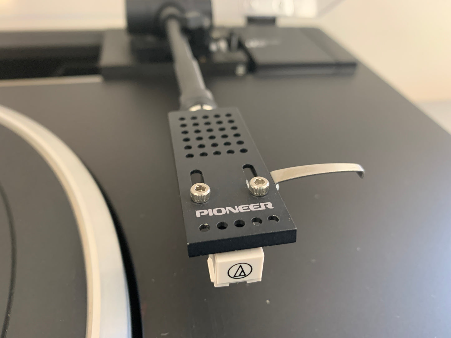 Pioneer PL-L1000A Turntable