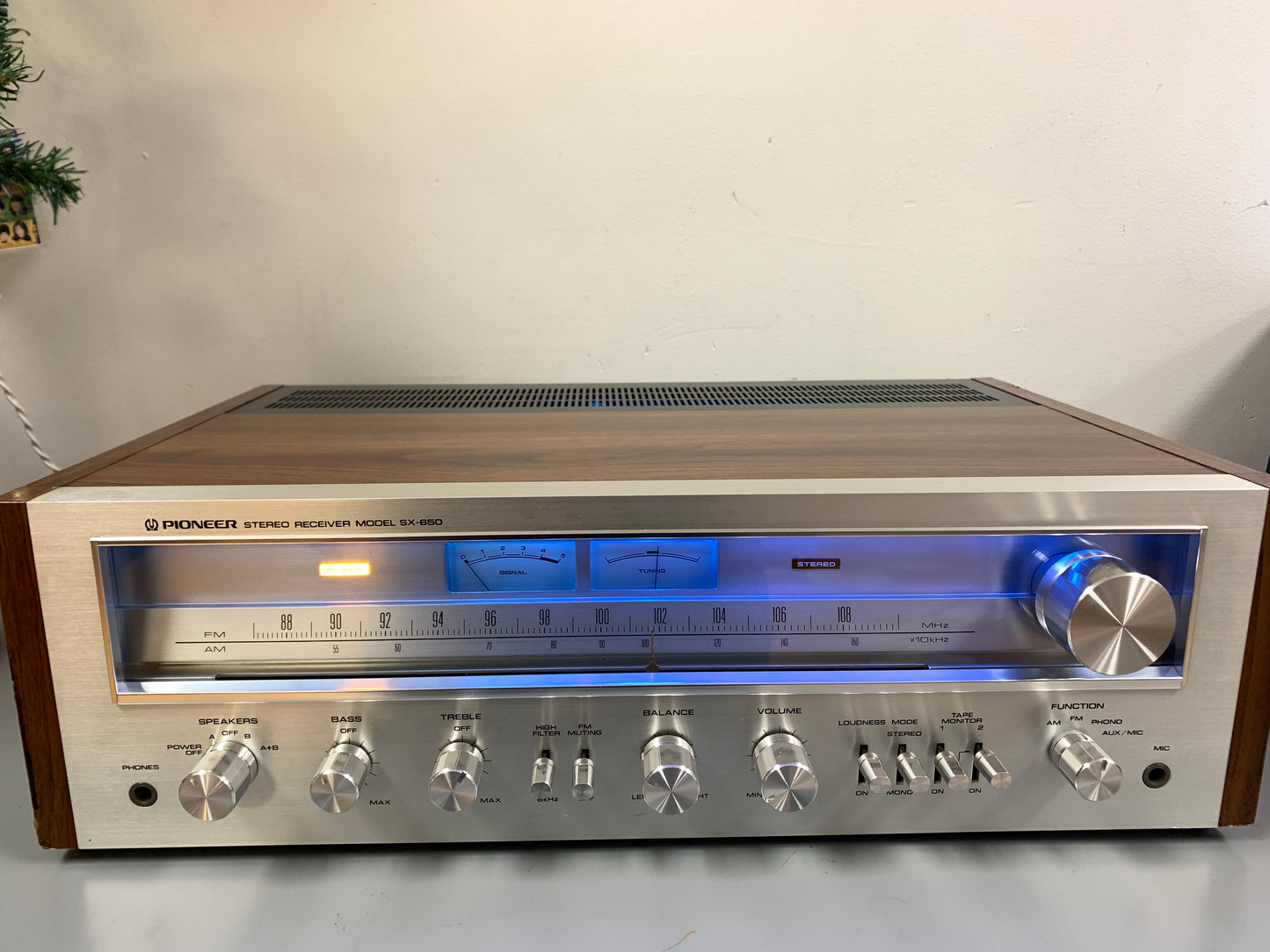 Pioneer SX-650 Stereo Receiver