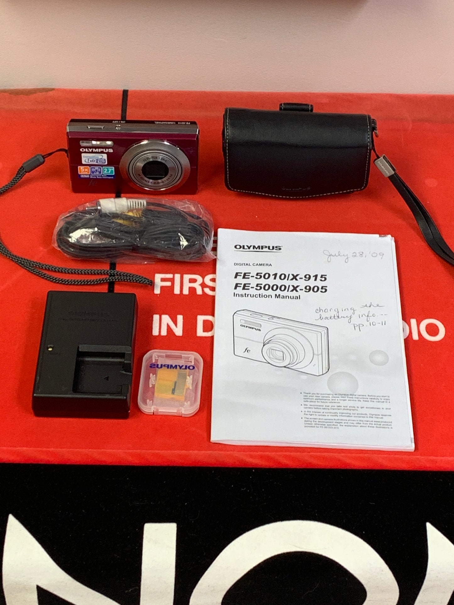 Olympus FE-5010 Red / Plum Digital Camera w/ Box, Instructions & Carrying Case