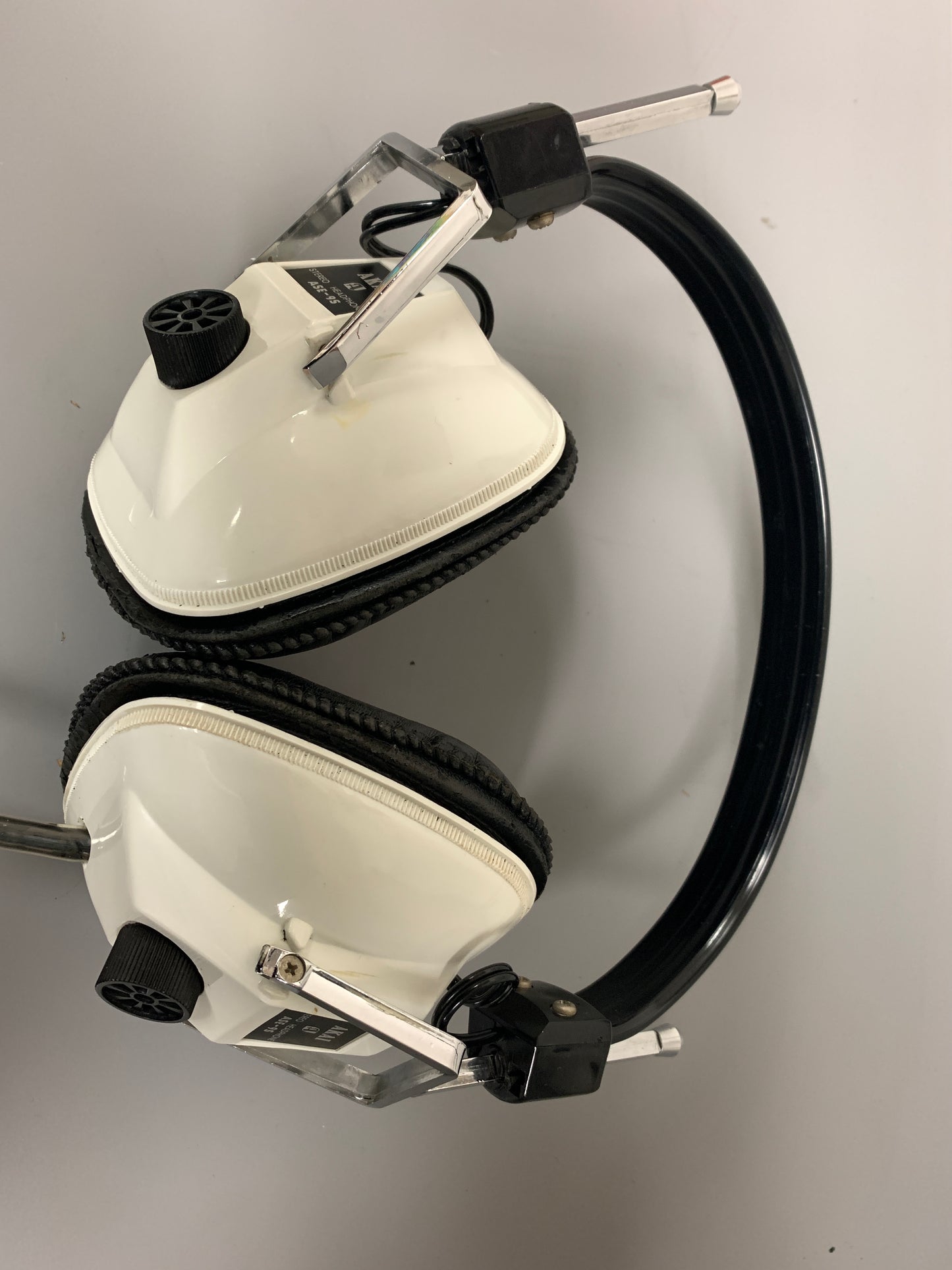 Akai ASE-9S Headphones