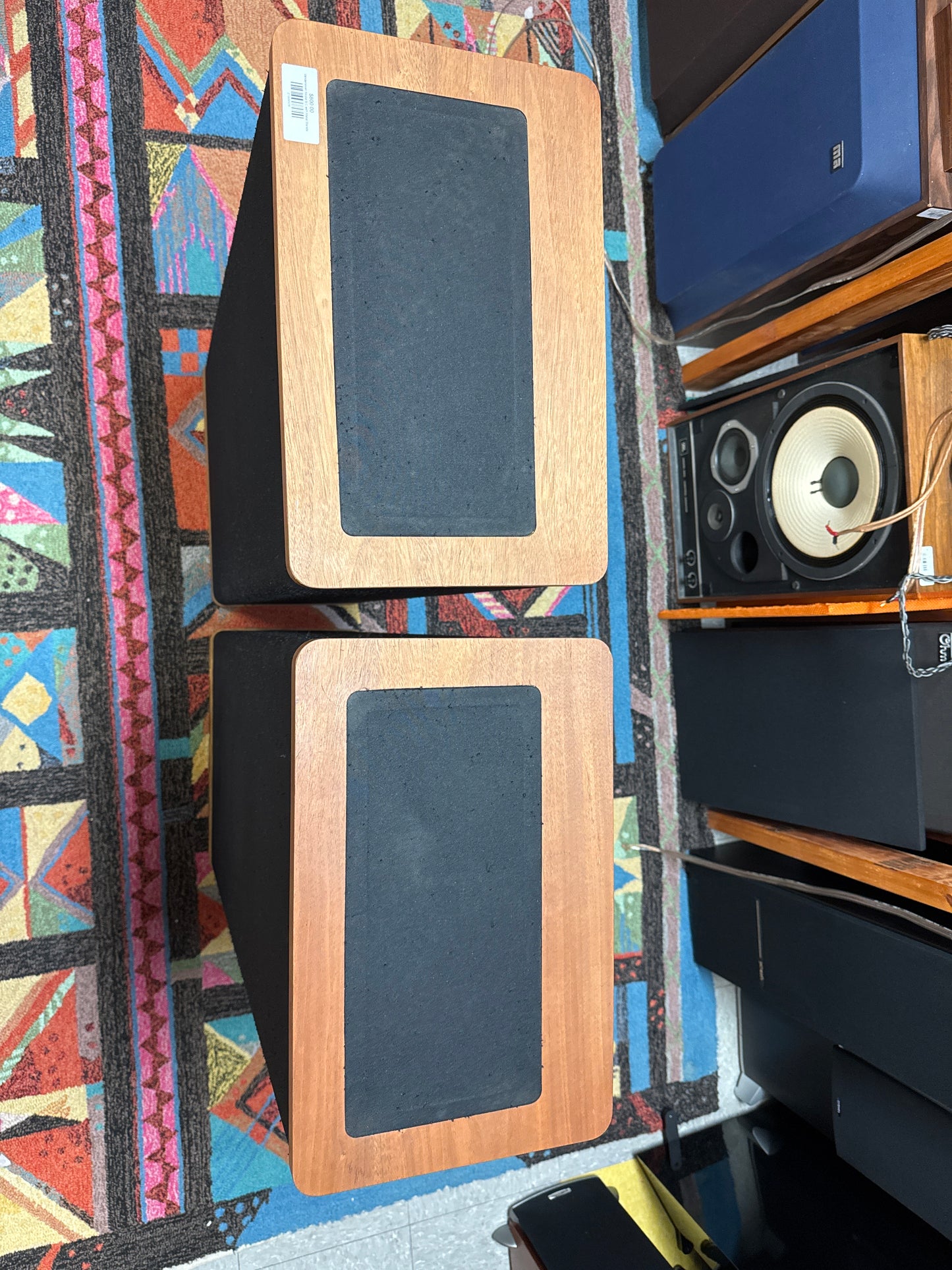 Vandersteen Model II C with Metal Stands