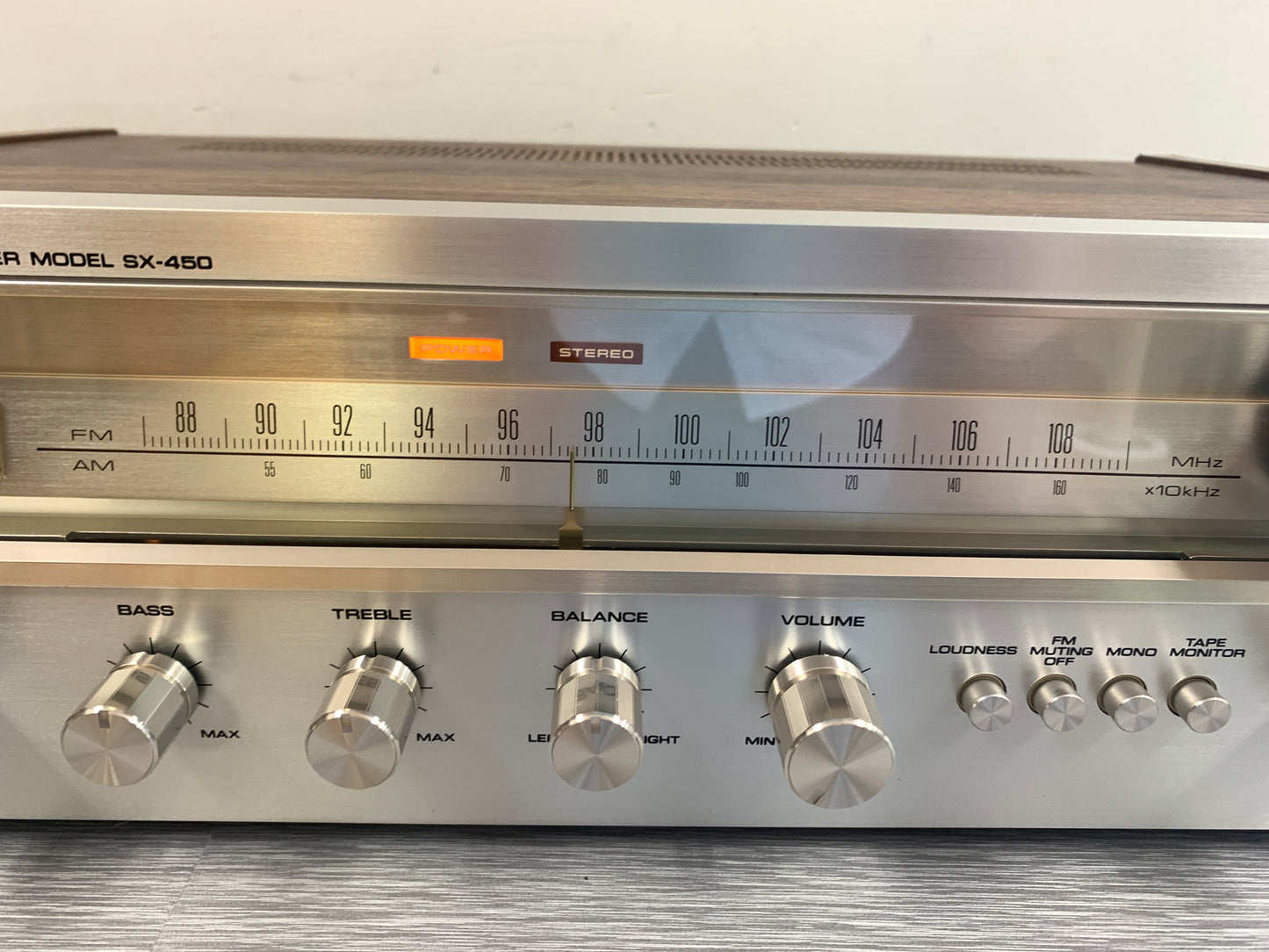 Pioneer SX-450 FM/MW Stereo Receiver (1976)