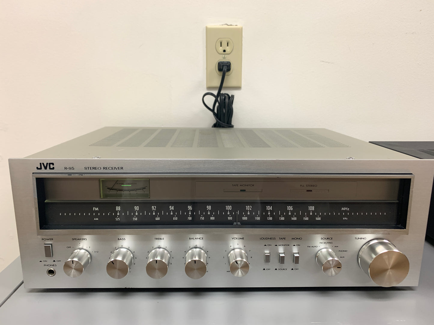 JVC R-S5 Stereo Receiver