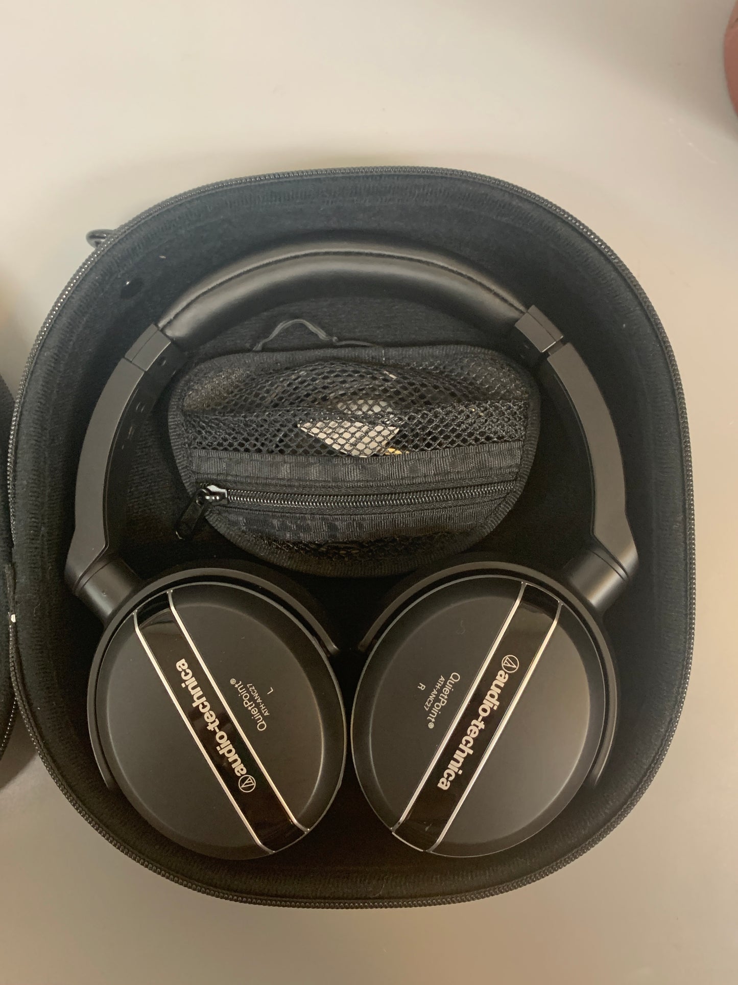 Audio Technica Quietpoint ATH-ANC27 Headphones