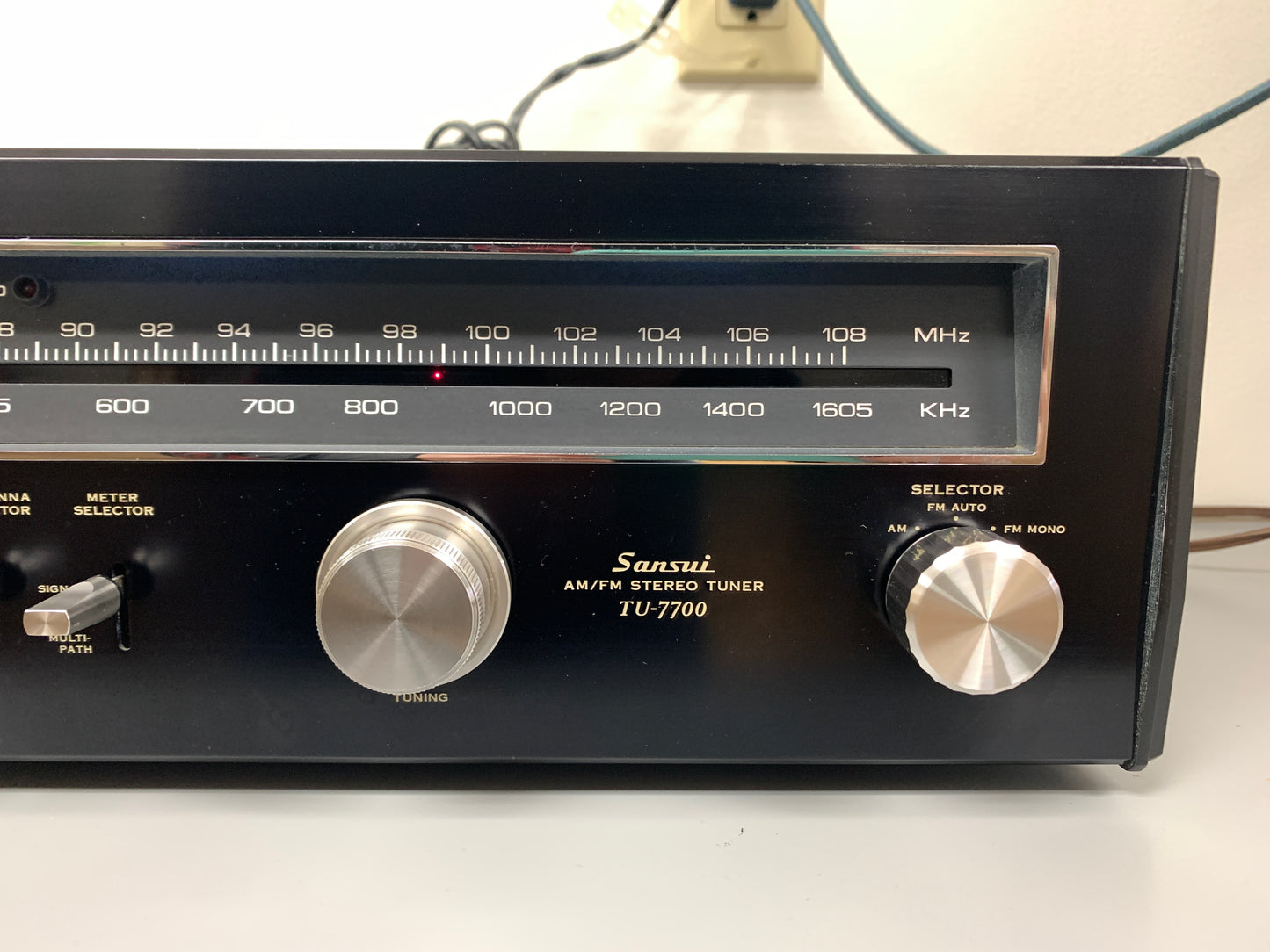 Sansui TU-7700 Stereo Tuner