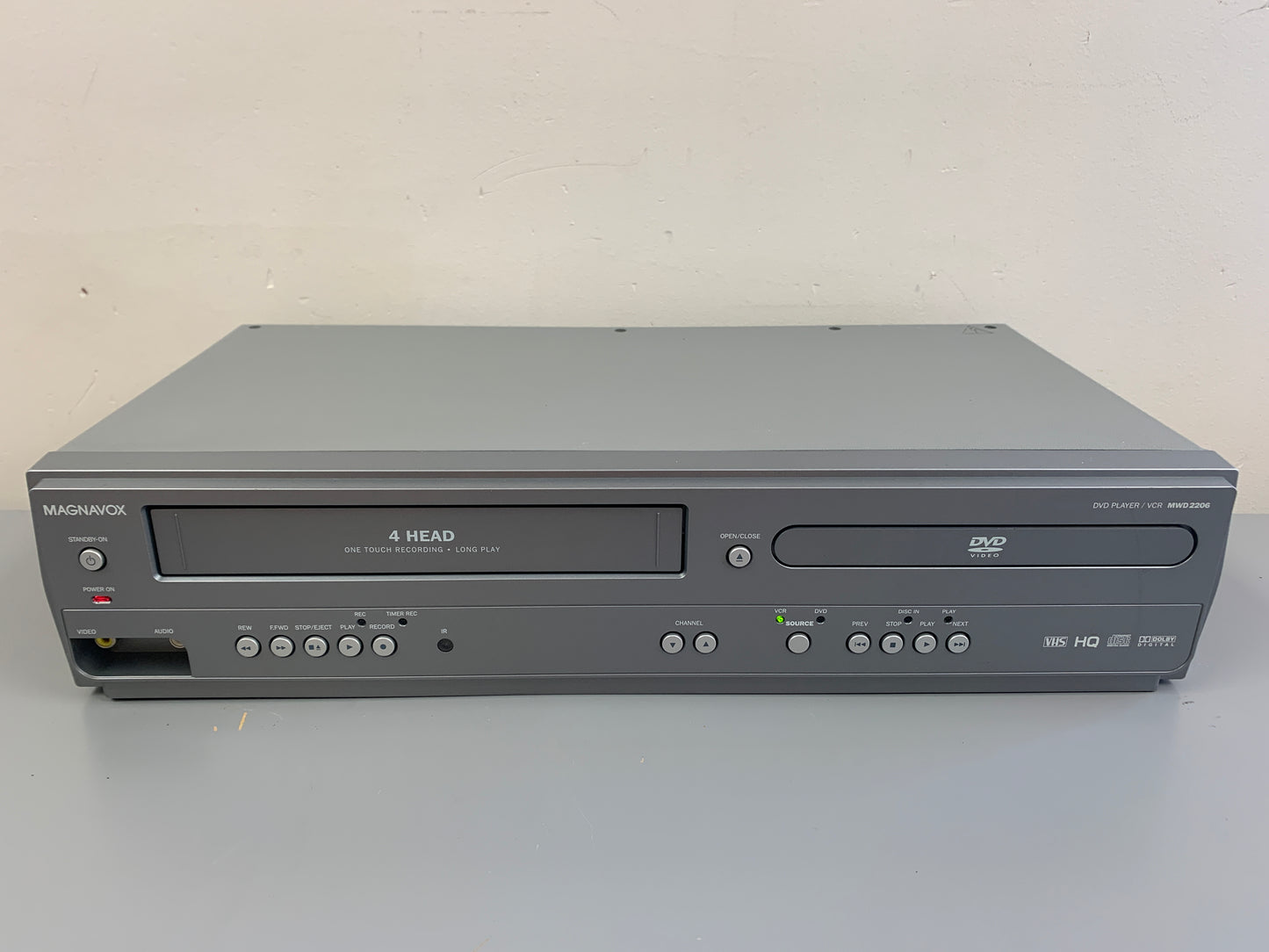 Magnavox MWD2206 DVD/VCR Player