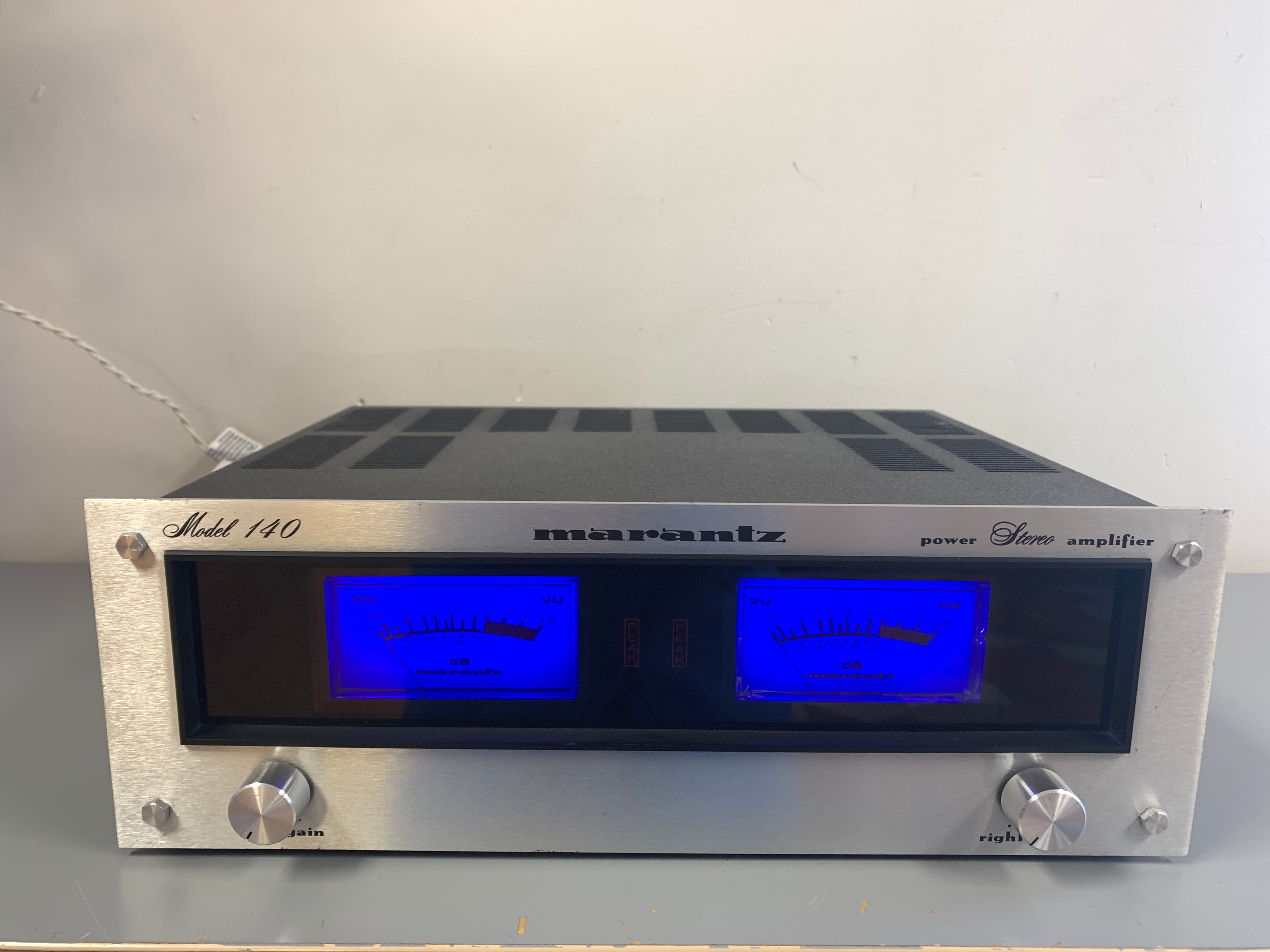 Marantz 140 Power Amplifier – The Turntable Store