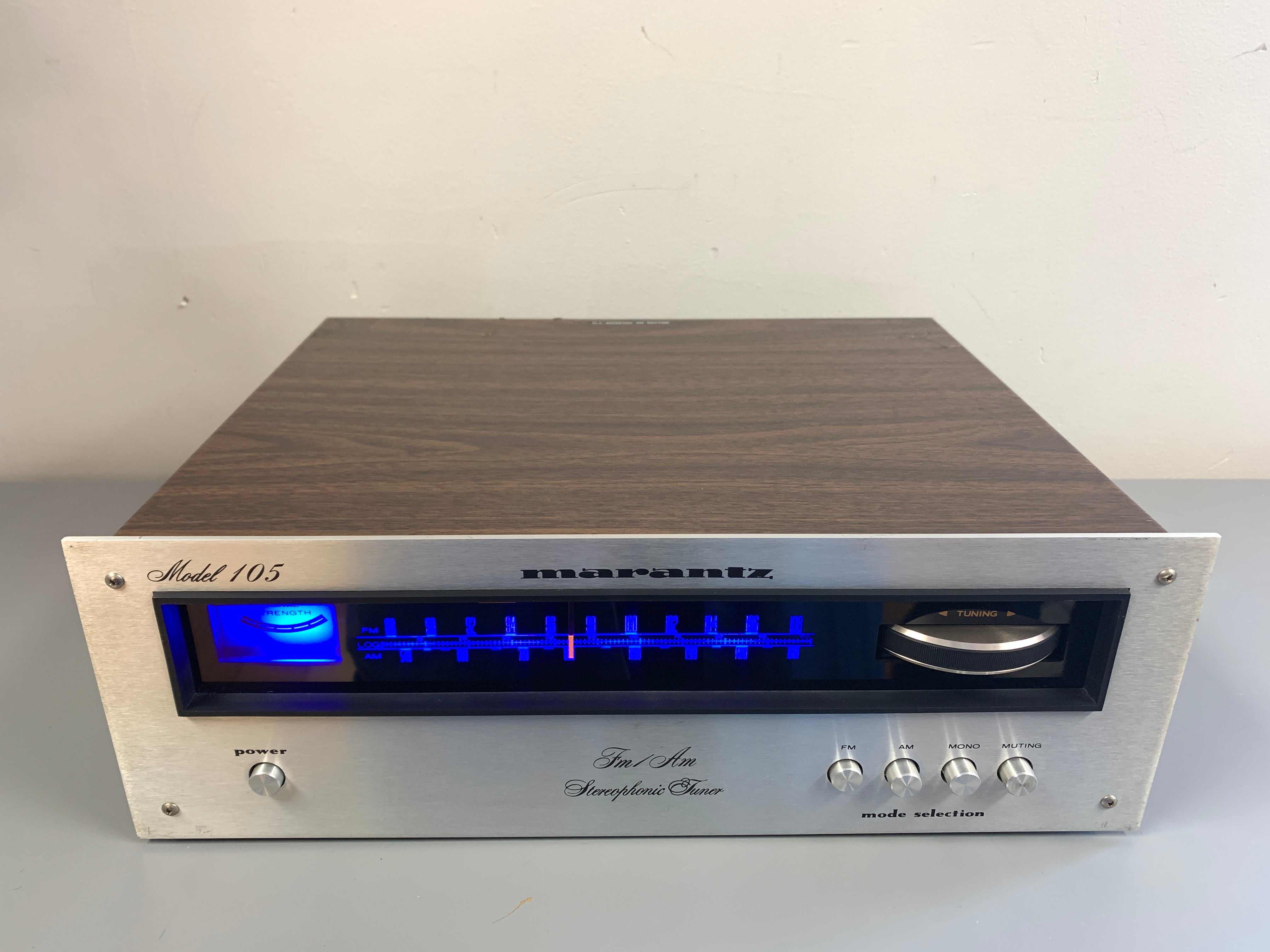 Marantz Model 105 Tuner – The Turntable Store