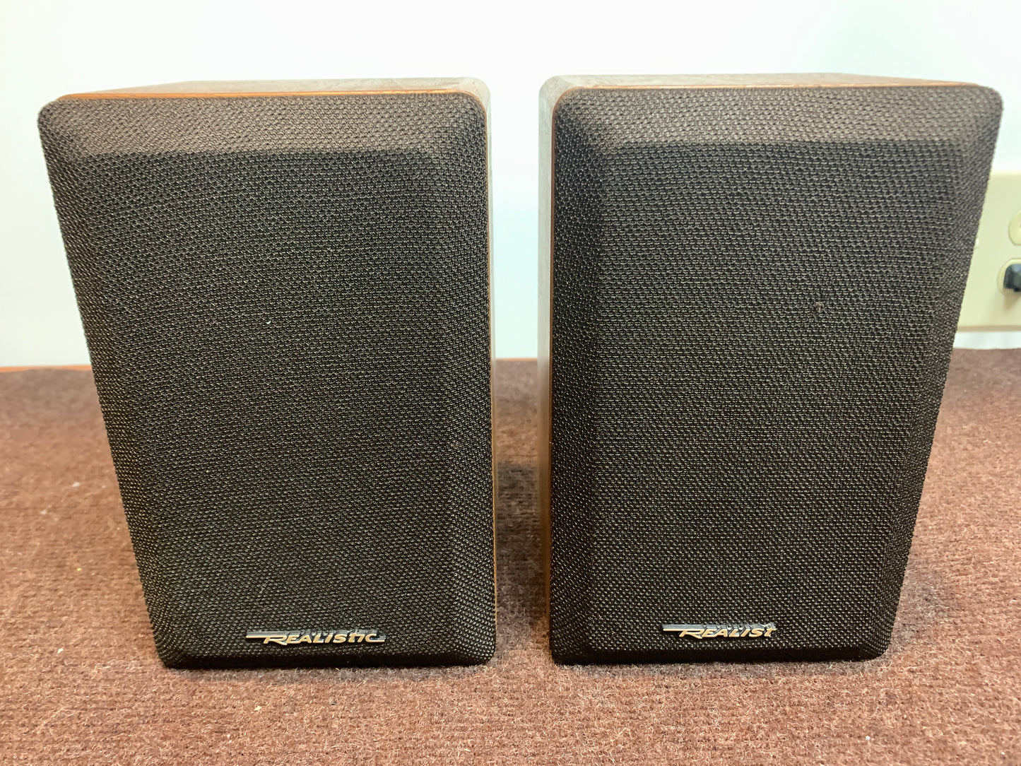 Realistic Minimus 7-W Speakers