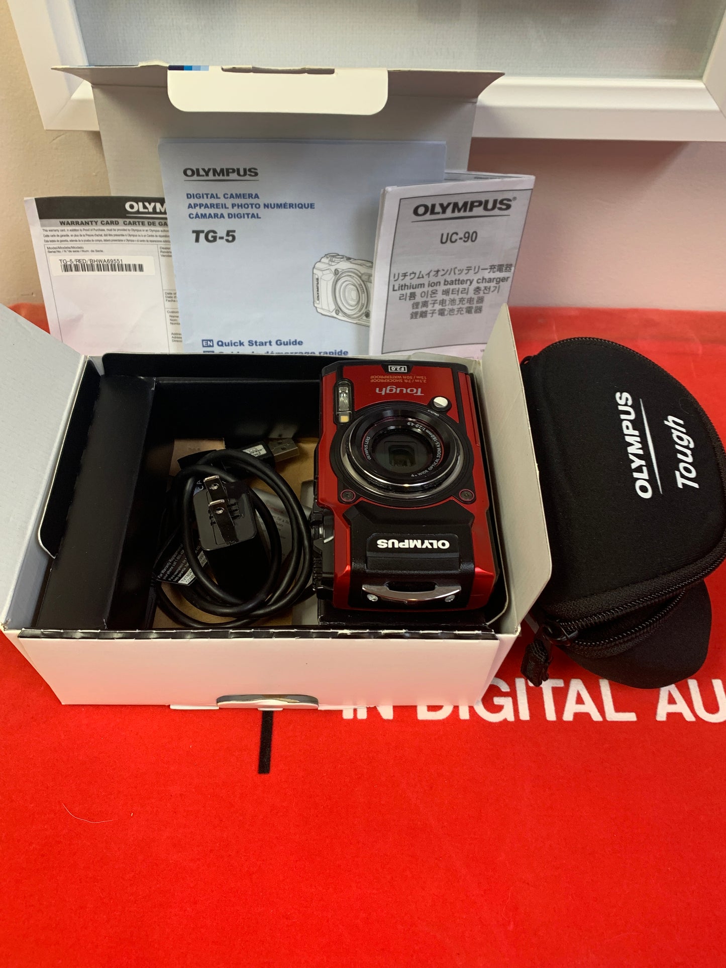 Olympus TG-5 Tough Camera * Red * w/ Box, Instructions & Carrying Case