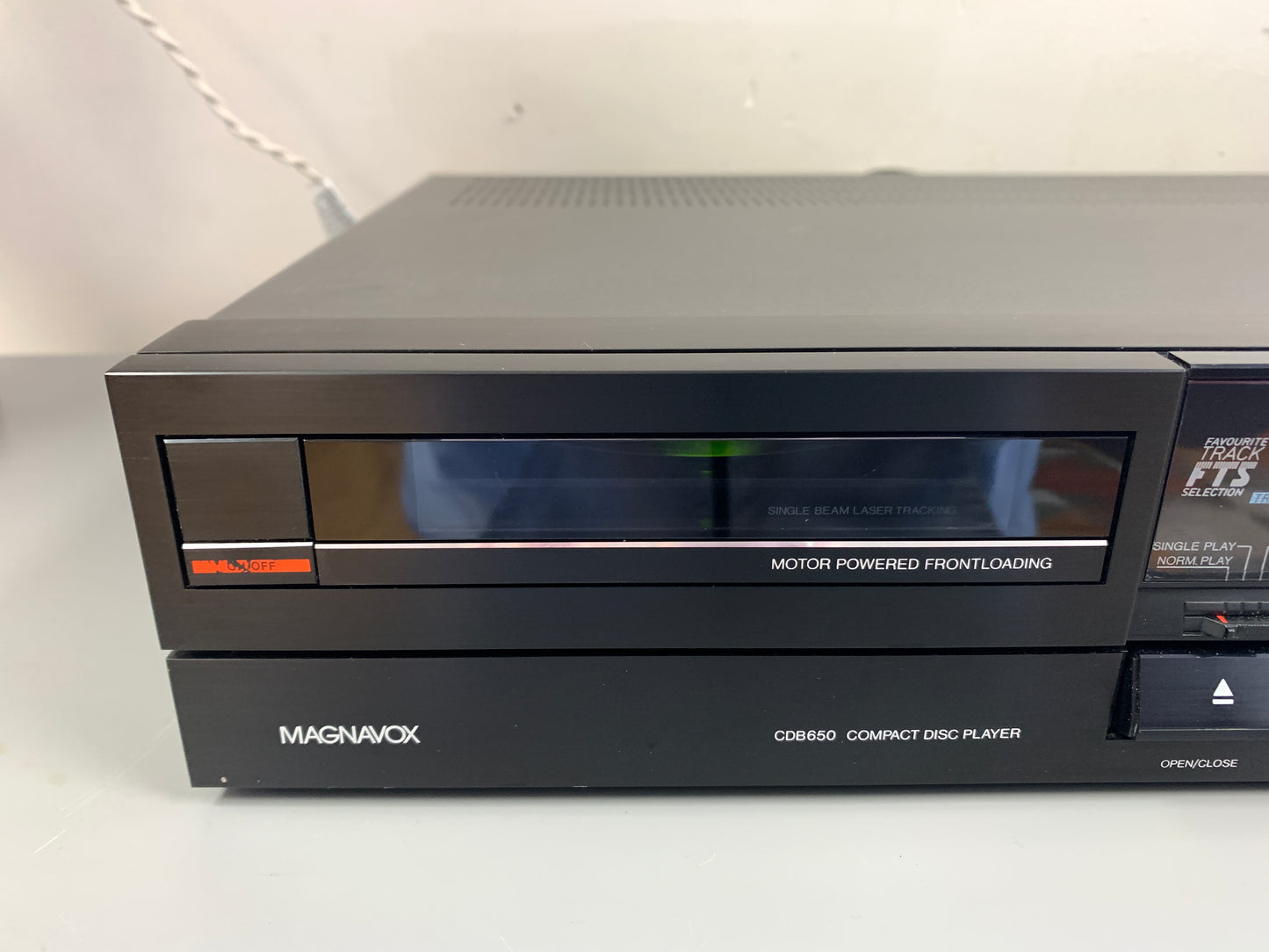 Magnavox CDB650 Single CD Player