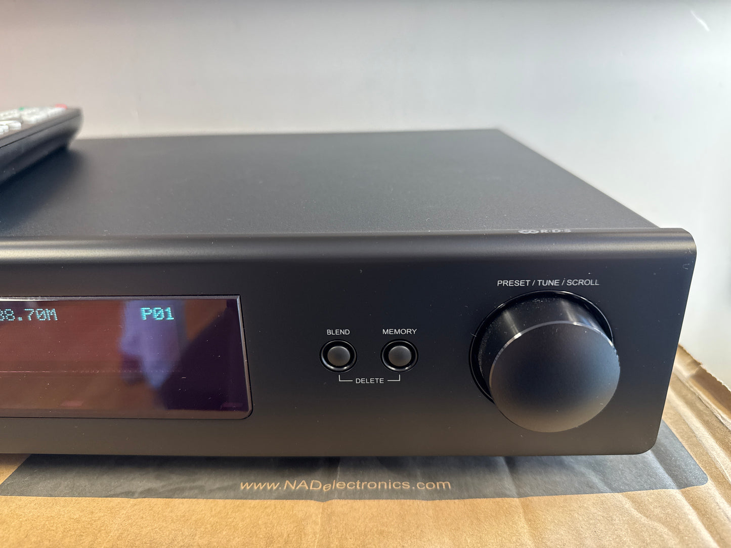 NAD C427 Stereo Tuner * Box * Manual * Remote