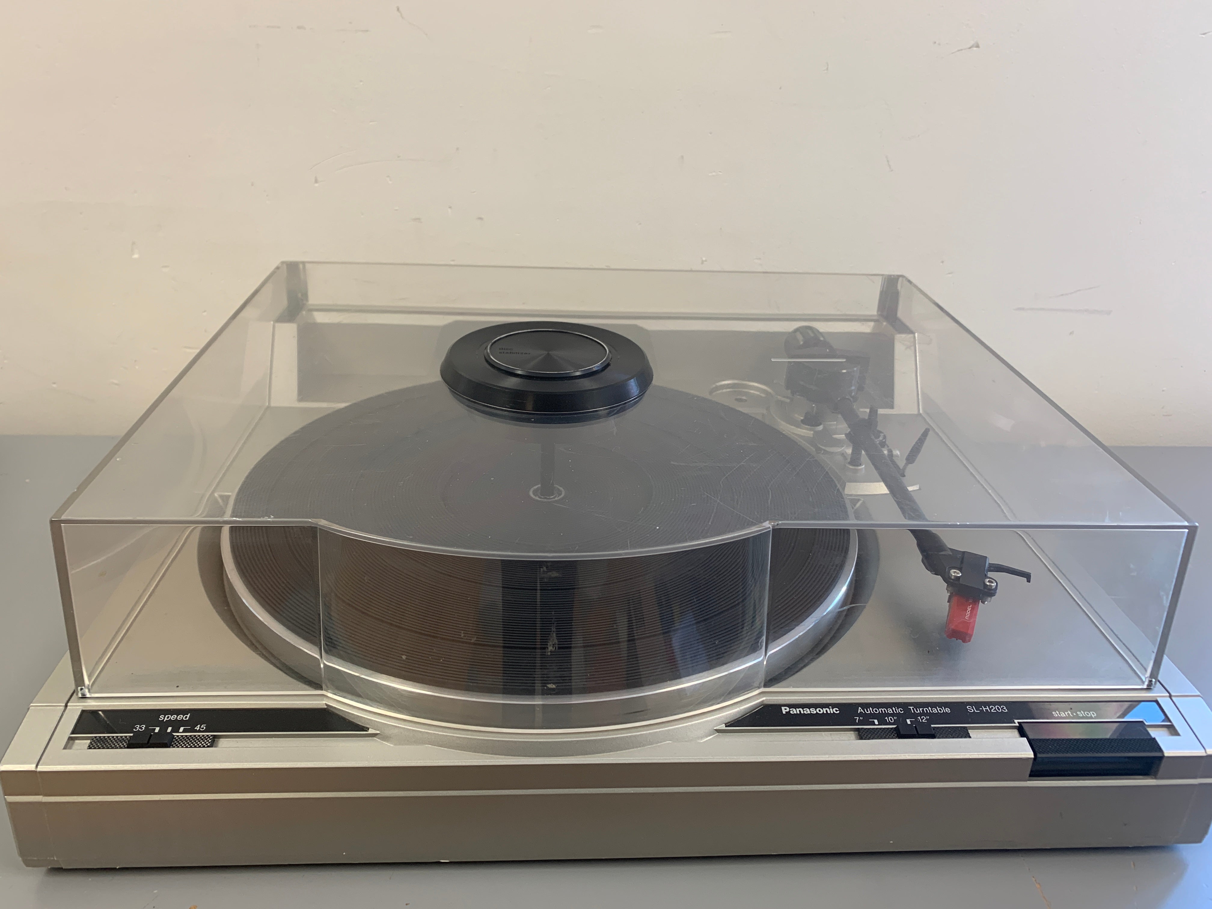 Vintage shops Panasonic SL-H203 Fully Automatic Turntable Works See Description