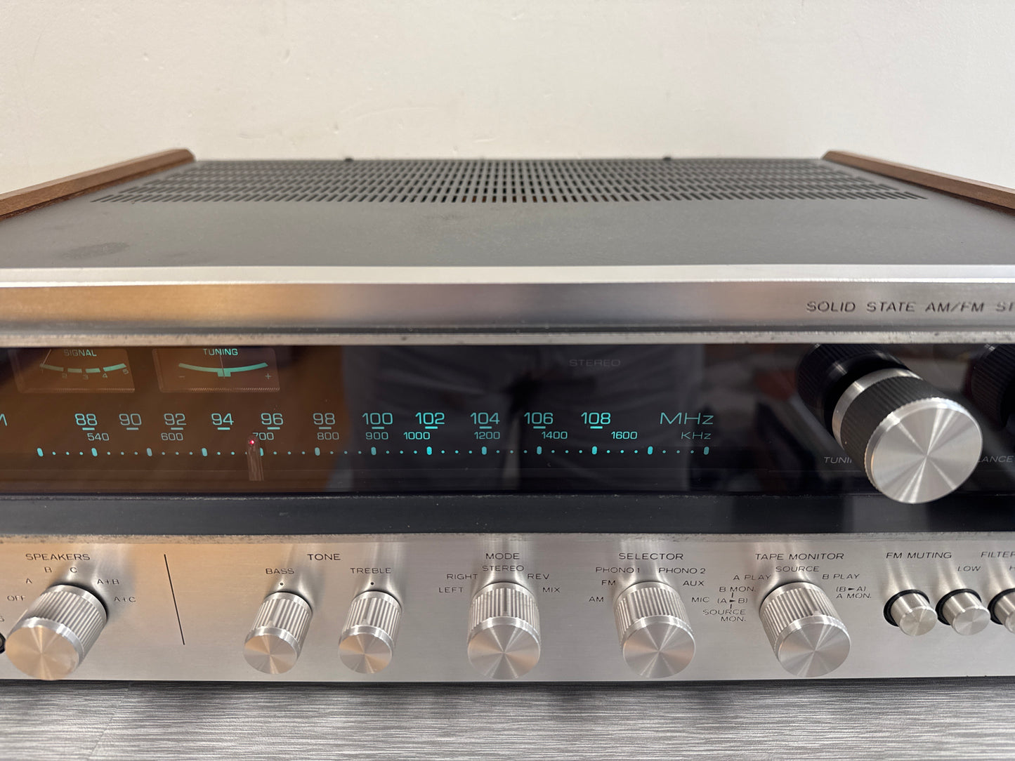 Kenwood KR6020 ( AKA KR6400 ) Stereo Receiver * 45W RMS