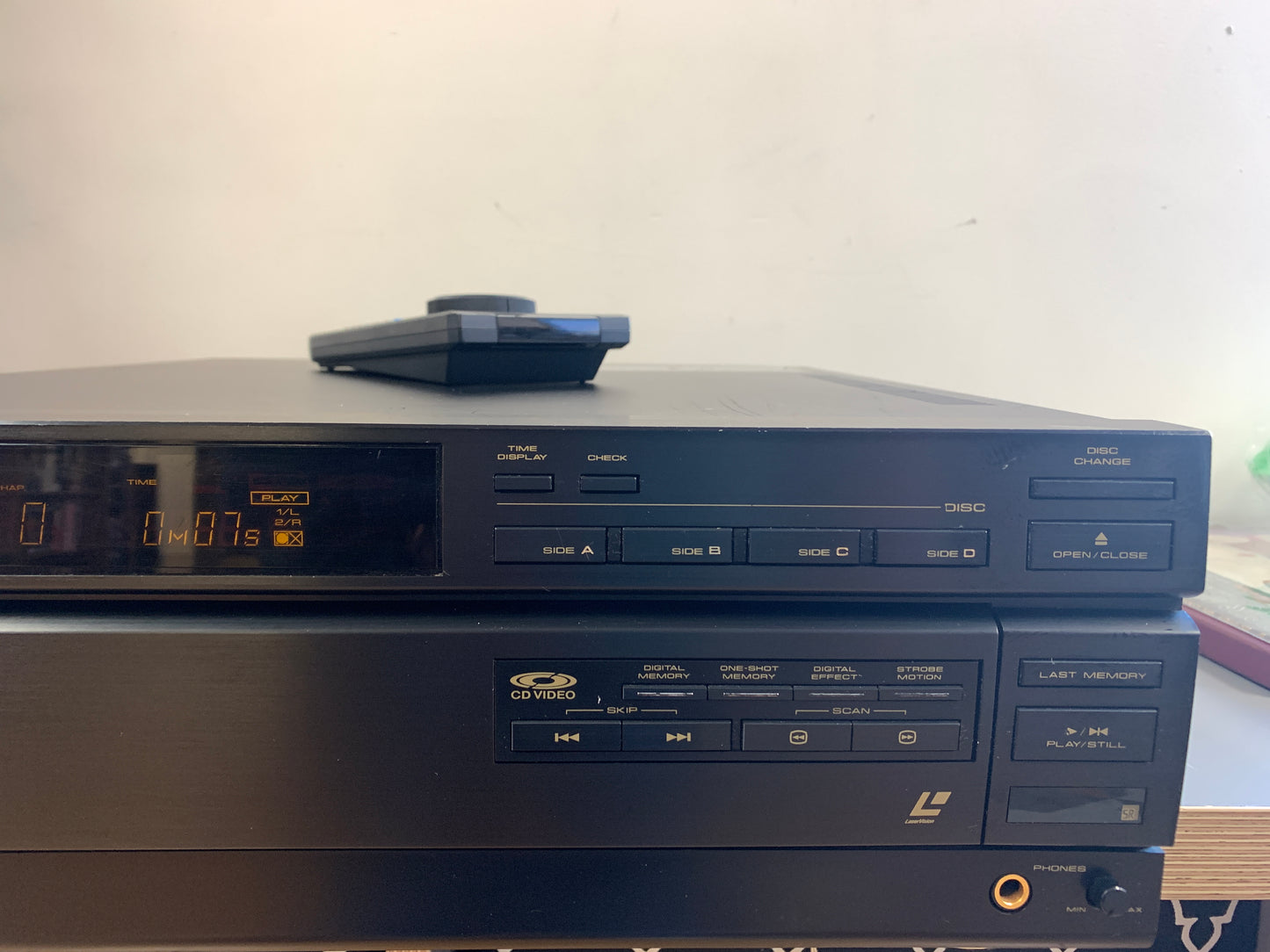 Pioneer LD-W1 Laserdisc Player * remote