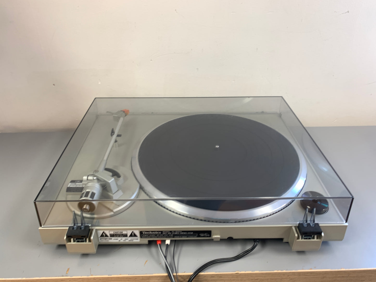 Technics SL Q-200 Turntable