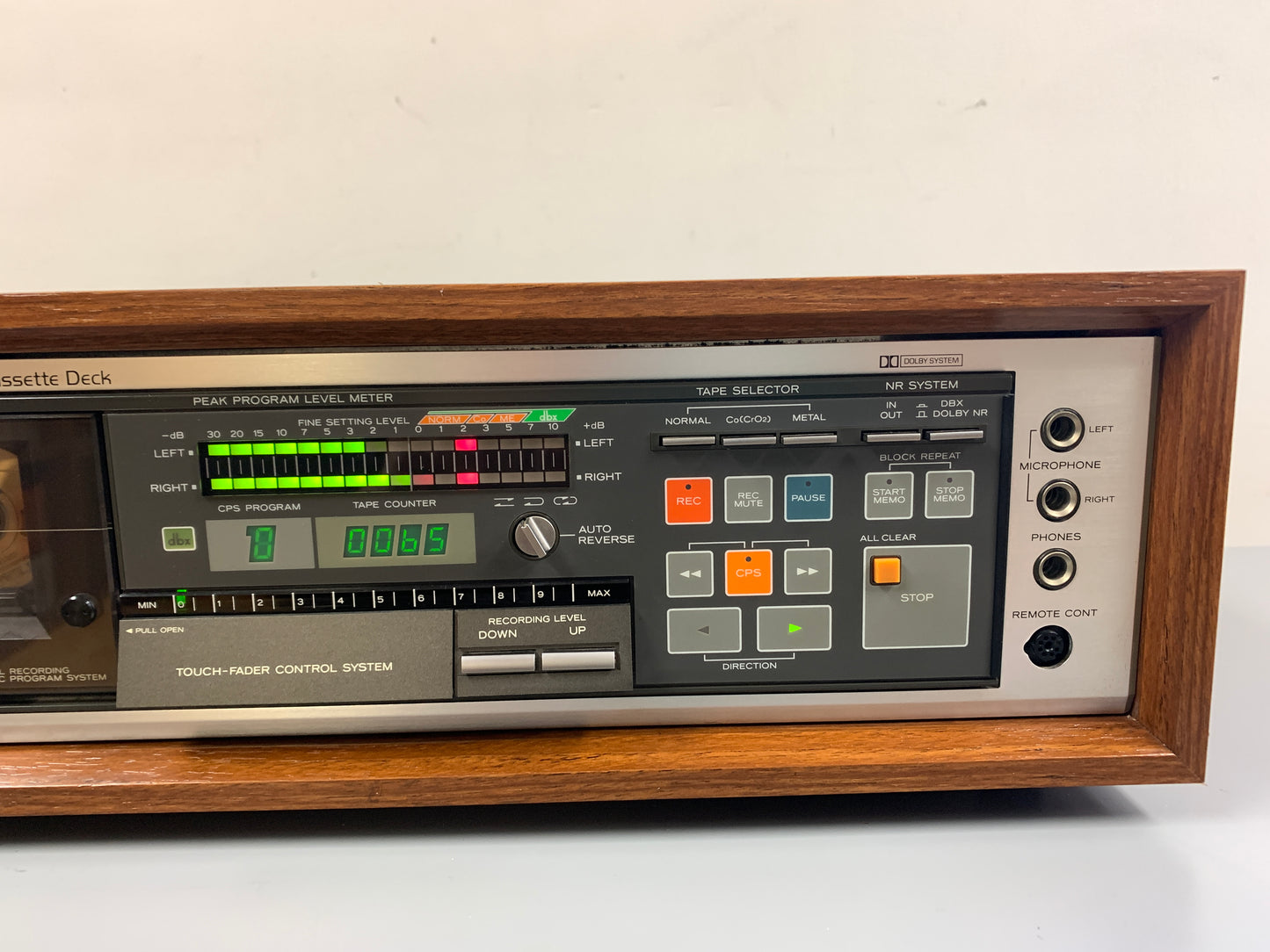 TEAC V-95RX Single Cassette Deck