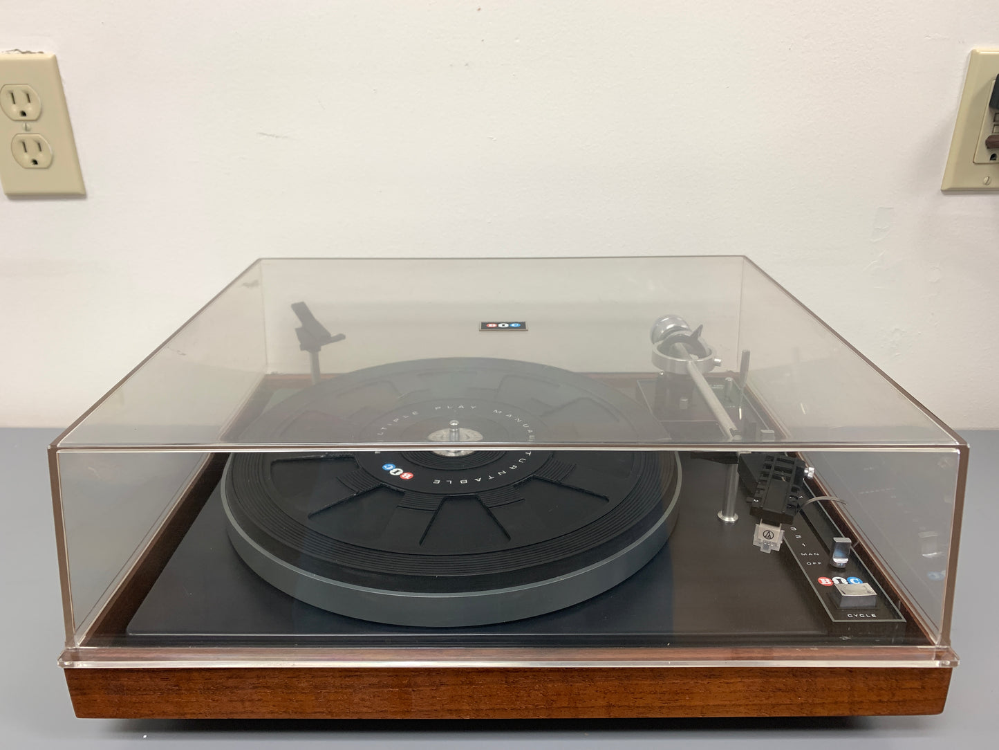 BIC 960 Beltdrive Turntable