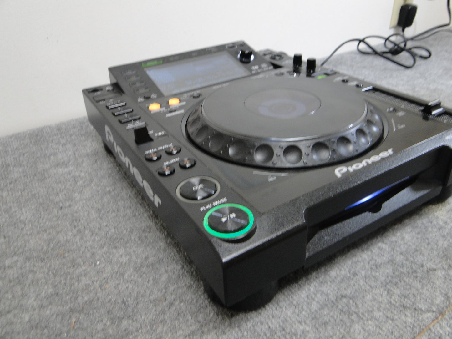 Pioneer CD-J2000 CD player DJ