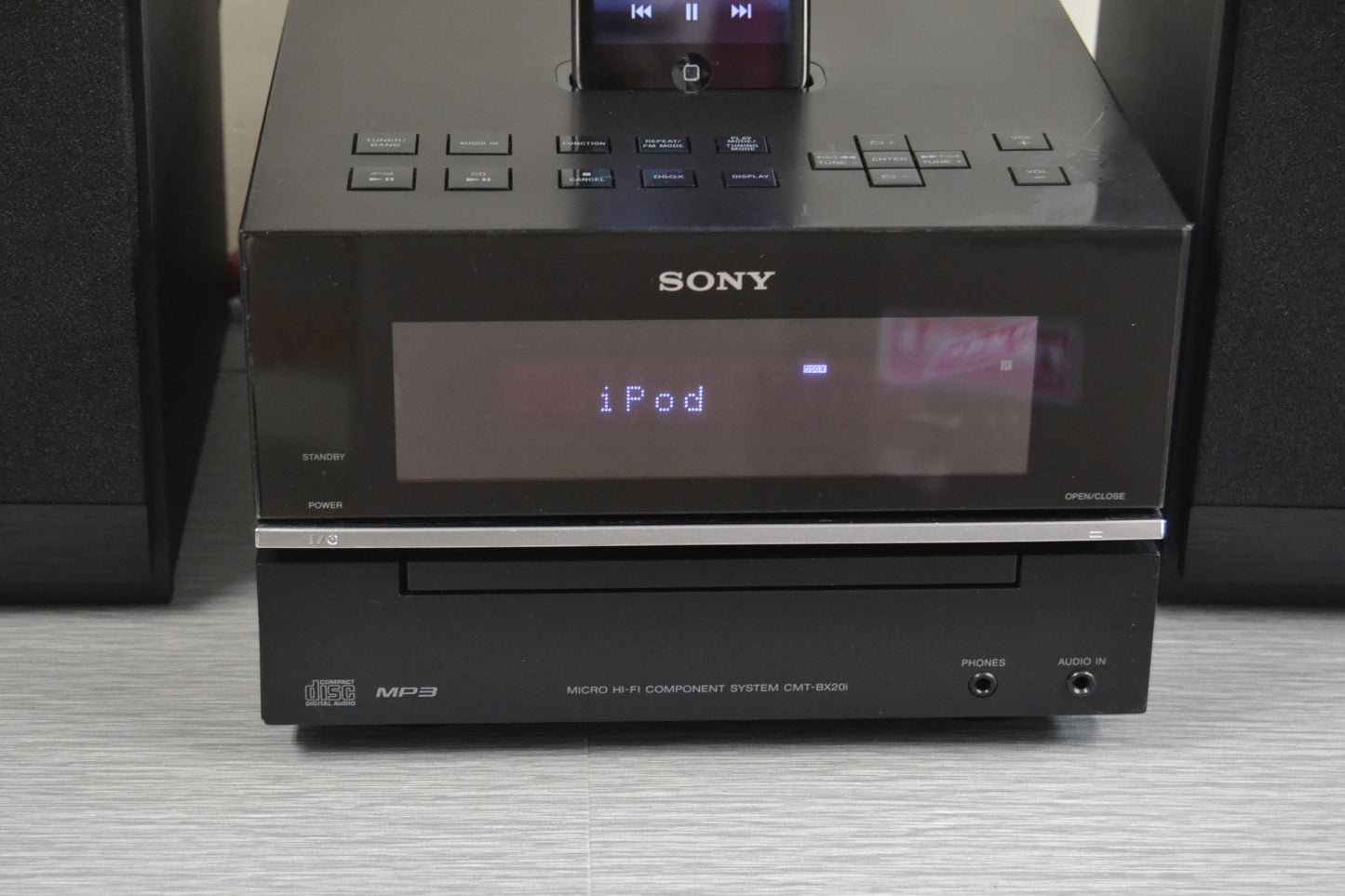 Sony HCD-BX20i Mini Hi-Fi System with Apple iPod 8Gb