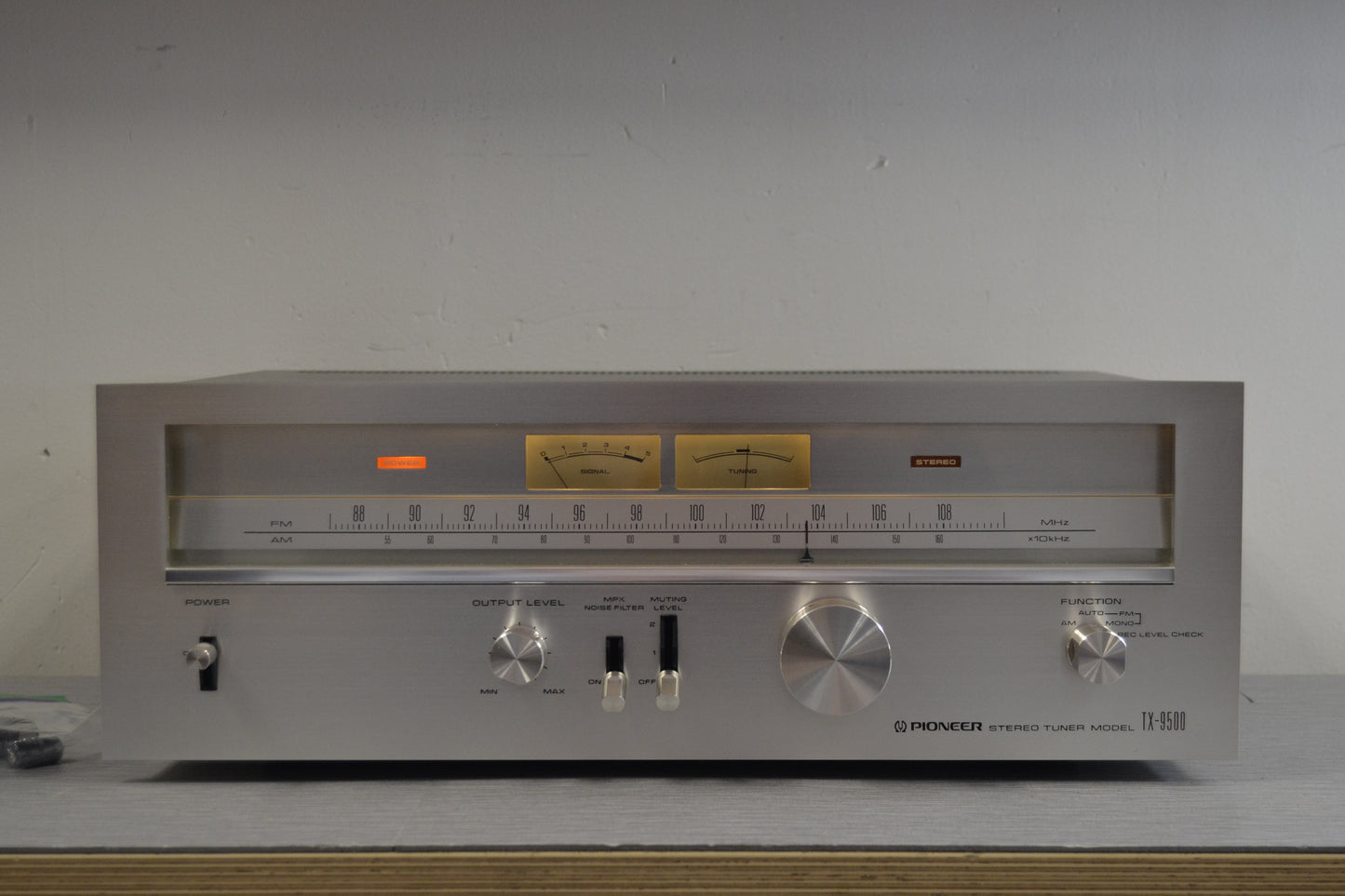 Pioneer TX-9500 Stereo Tuner * Recapped * 1976 * Box