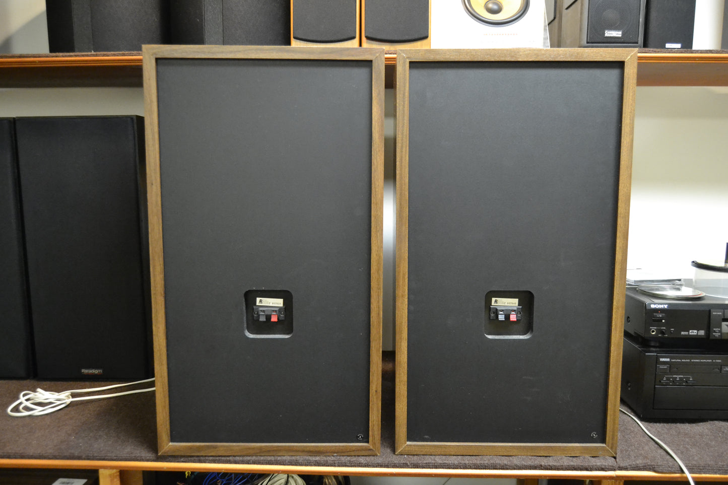 Acoustic Research AR58b Floor Standing Speakers * 3Way