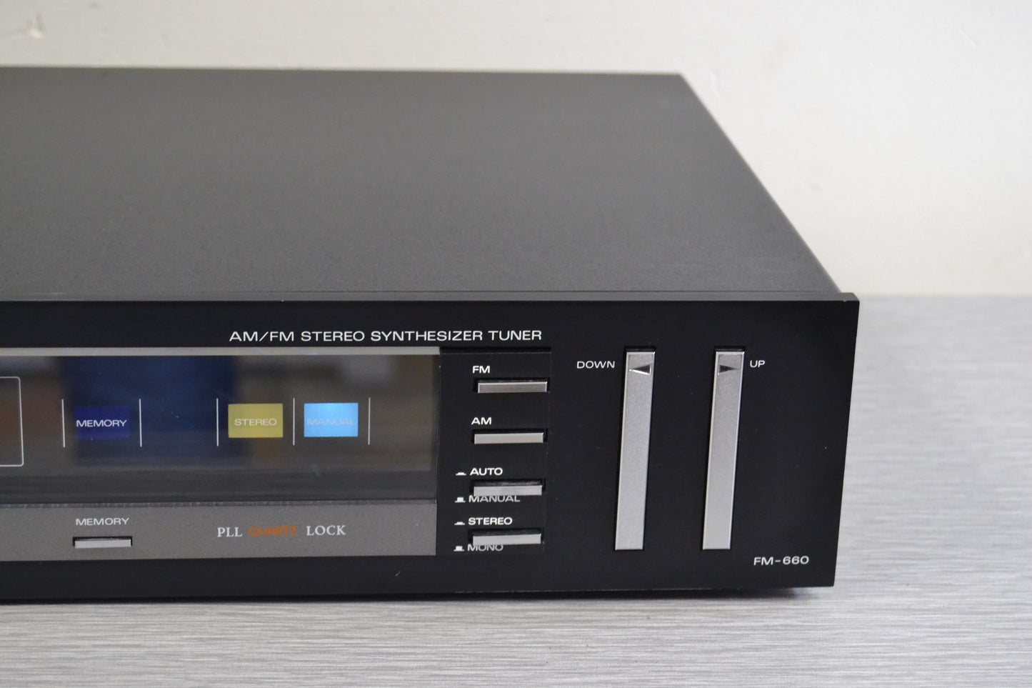 Fisher FM-660 Stereo Tuner