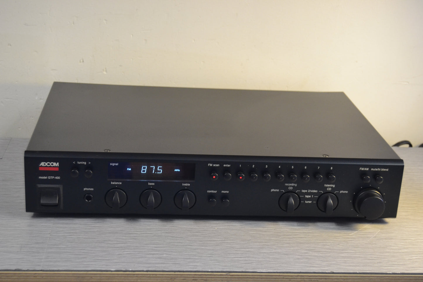 Adcom GTP-400 Preamplifier Tuner