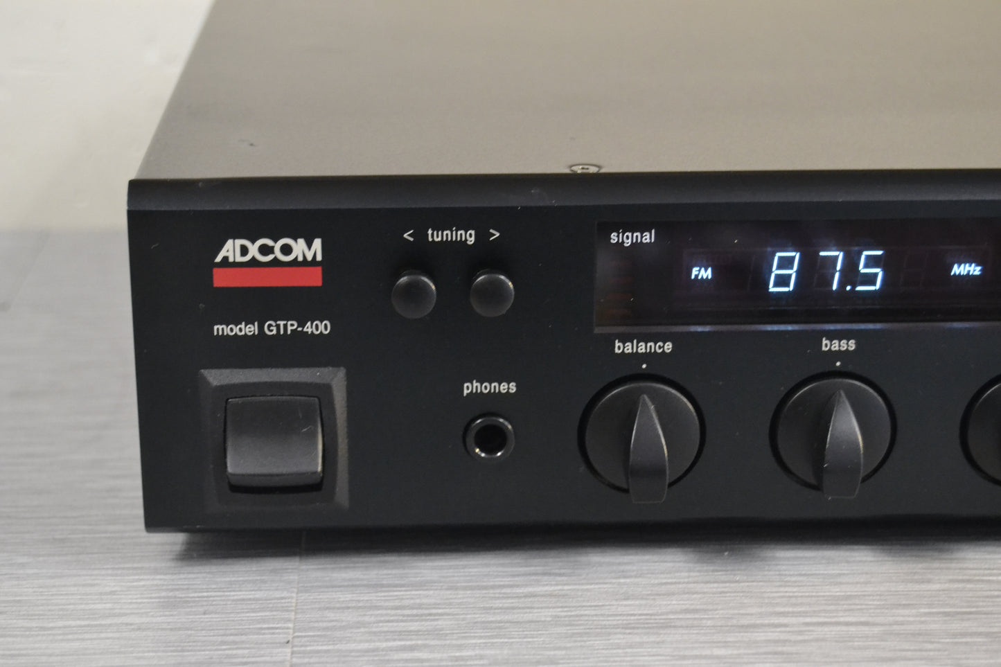 Adcom GTP-400 Preamplifier Tuner