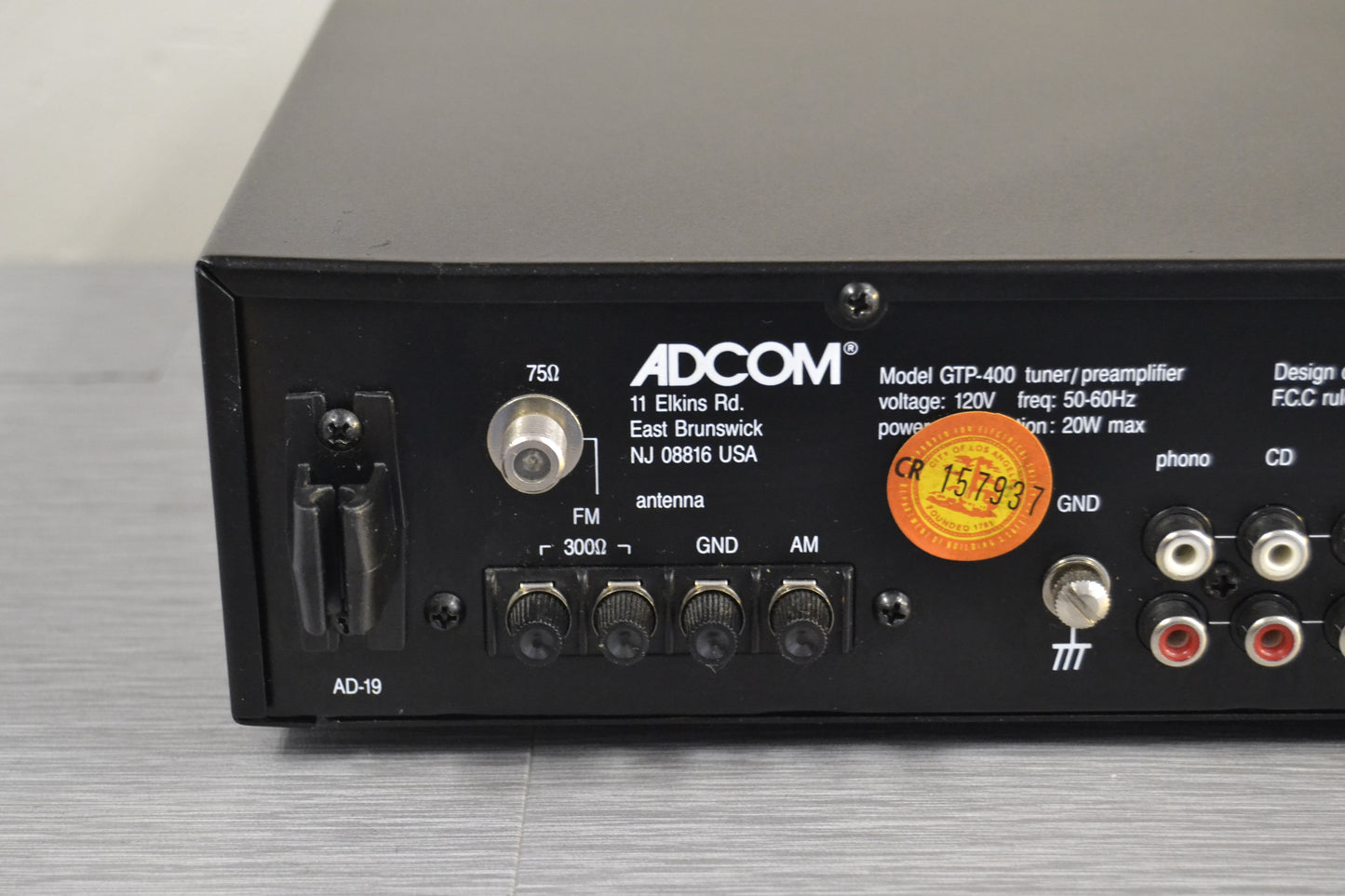 Adcom GTP-400 Preamplifier Tuner