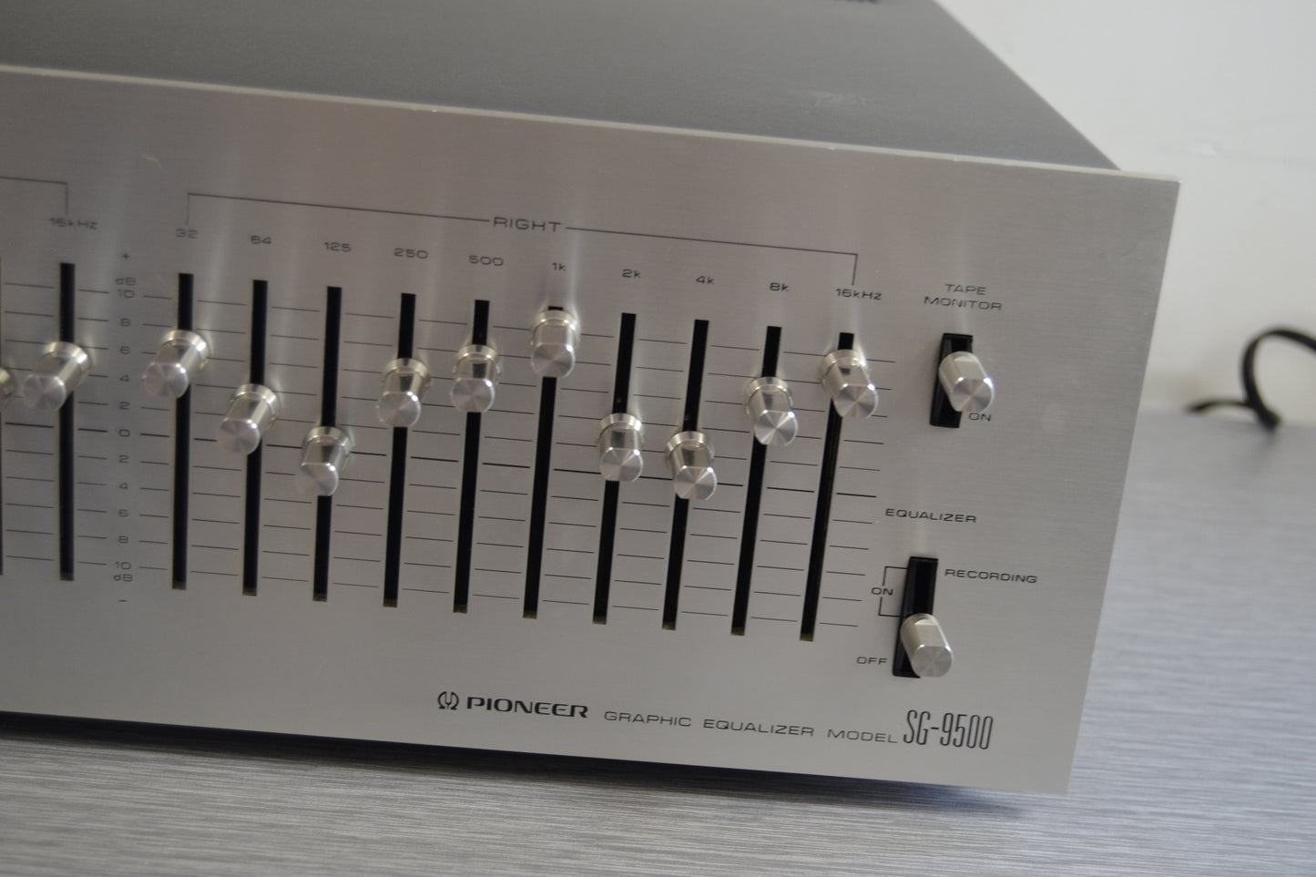 Pioneer SG9500 Graphic Equalizer