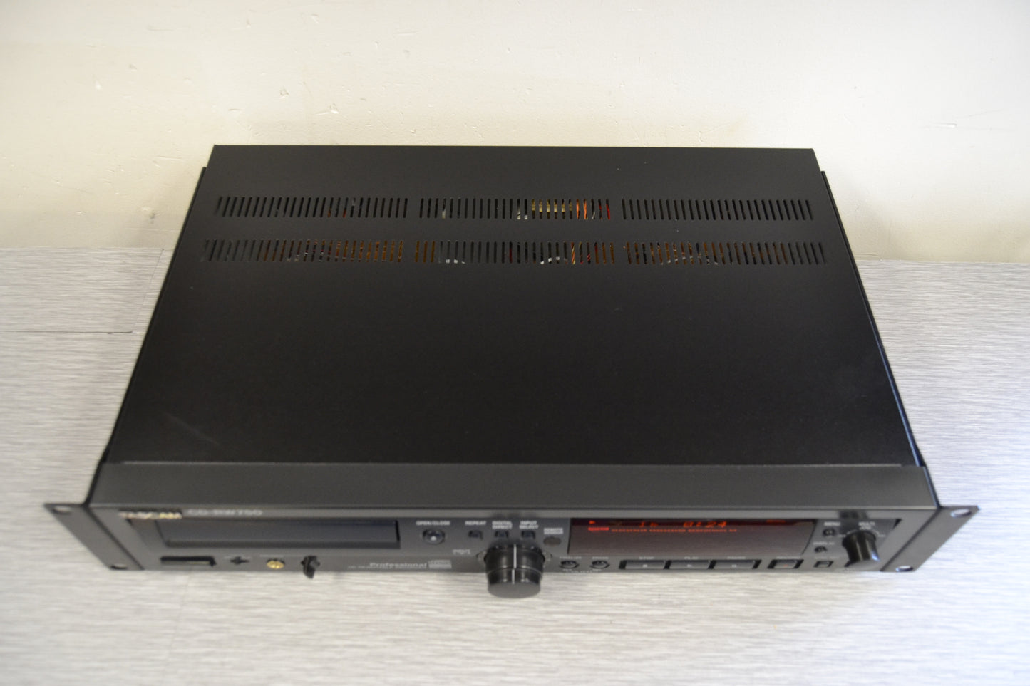 Tascam CD-RW750 Single CD Player and Recorder