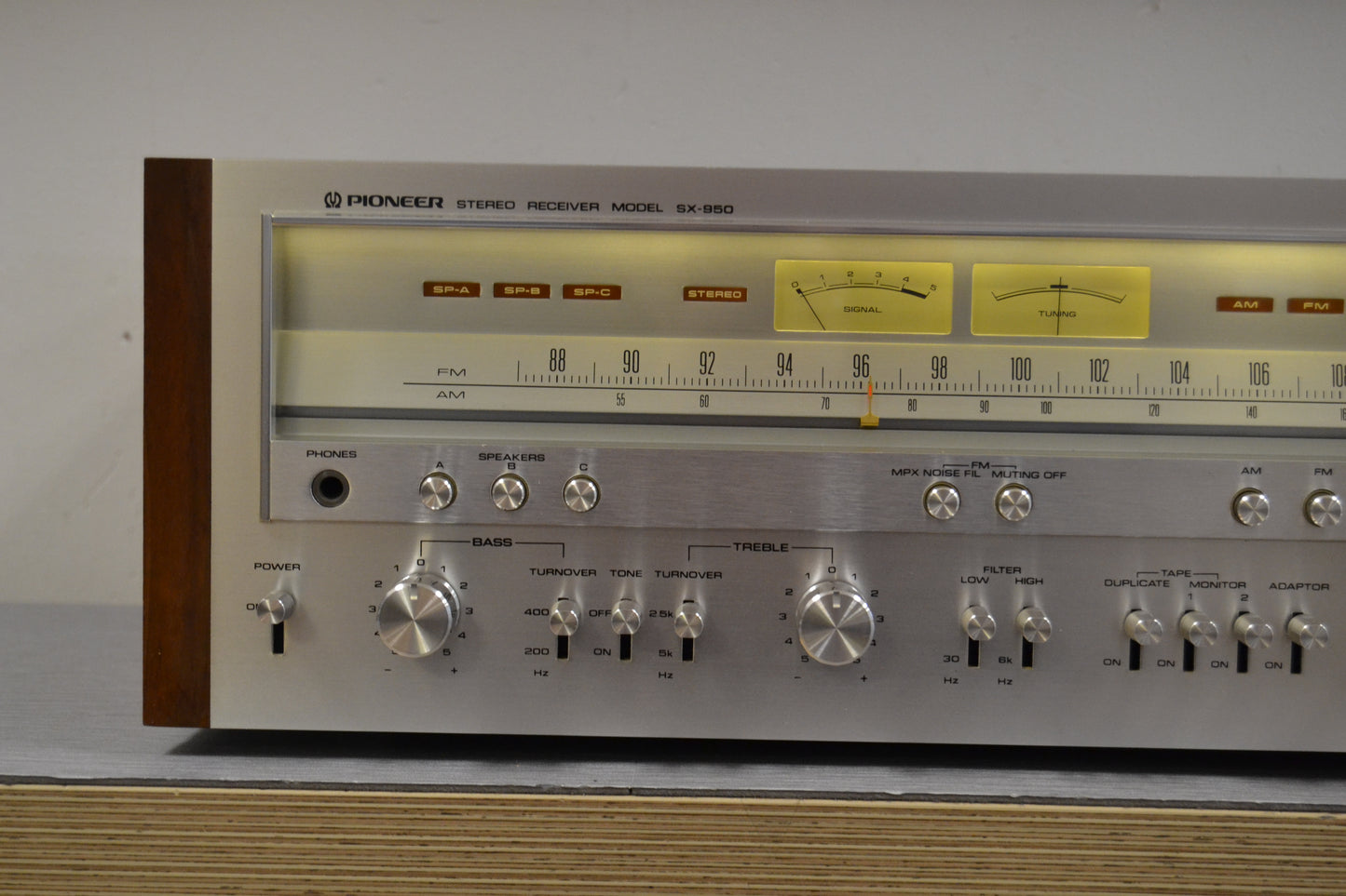 Pioneer SX-950 Stereo Receiver - 85W - 1976