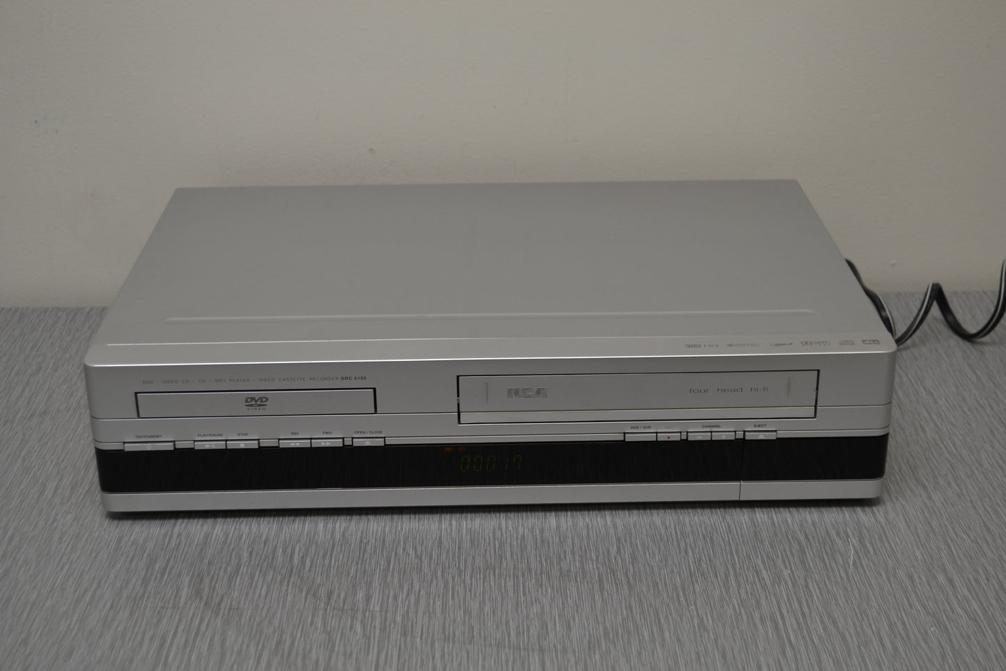 RCA DRC6100N Progressive Scan DVD/VCR Combo